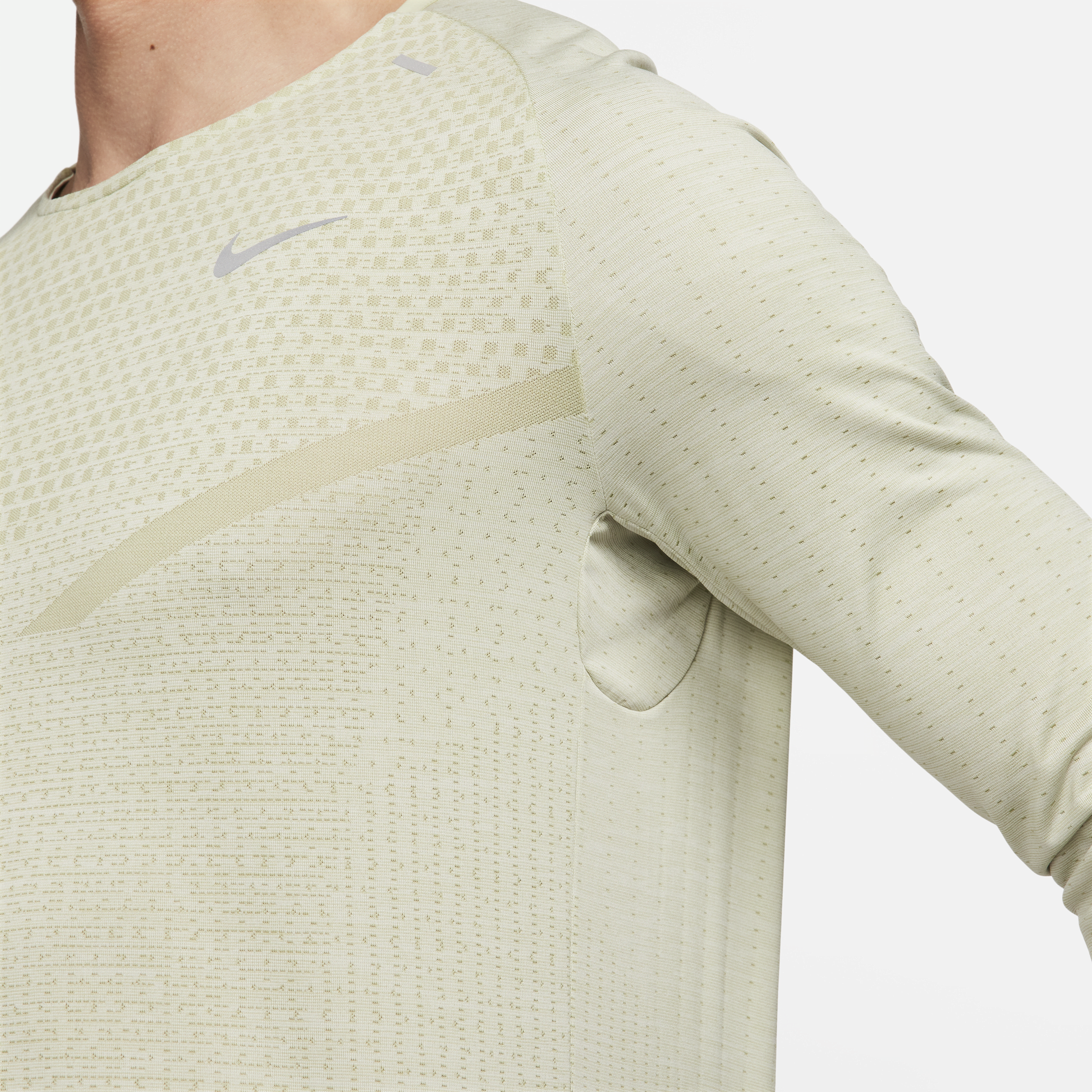 Nike TechKnit Dri-FIT ADV hardlooptop met lange mouwen voor heren Groen