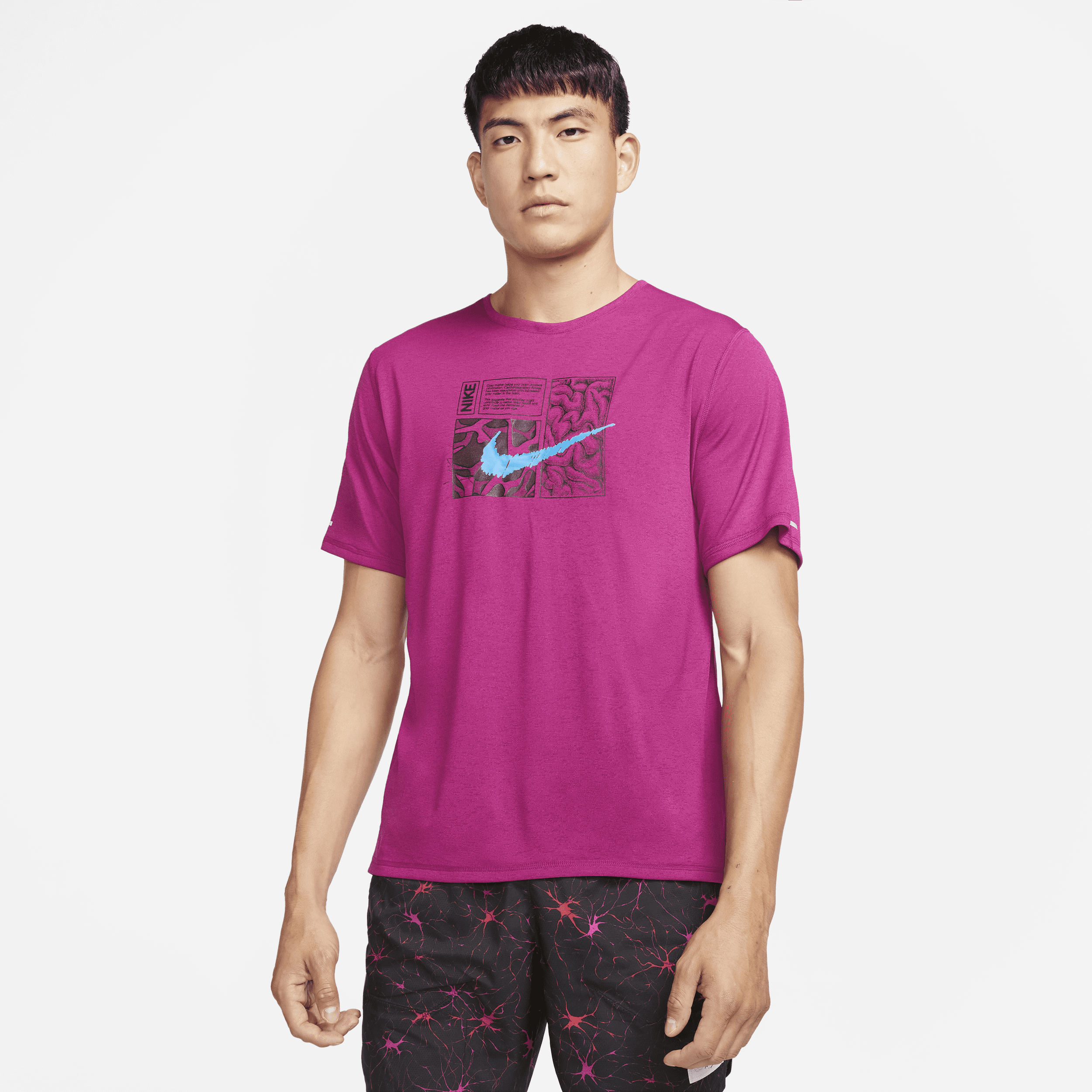 Nike Dri-FIT Miler D.Y.E. Męska koszulka z krótkim rękawem do biegania - Fiolet