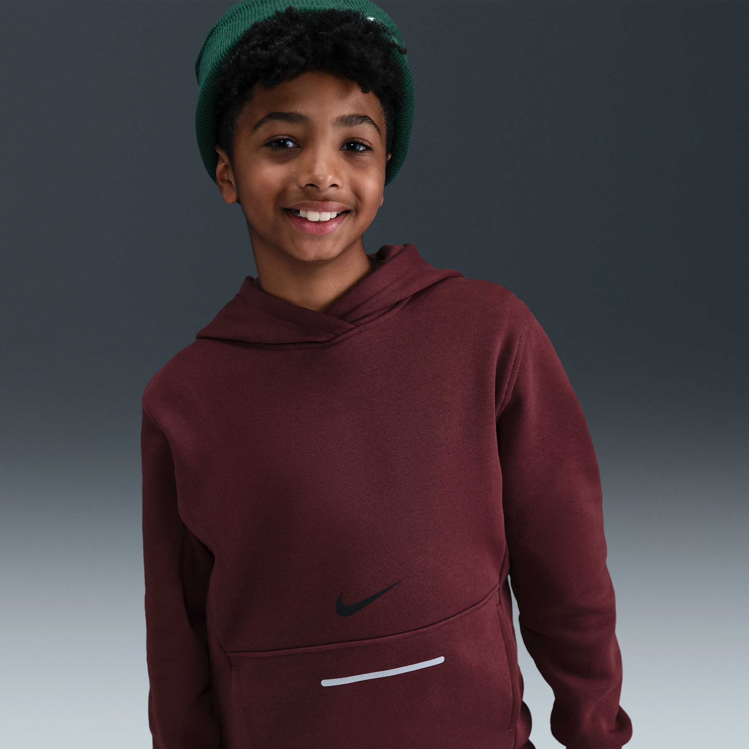 Thumbnail - Nike Club Fleece Hoodie (ältere Kinder) - Rot