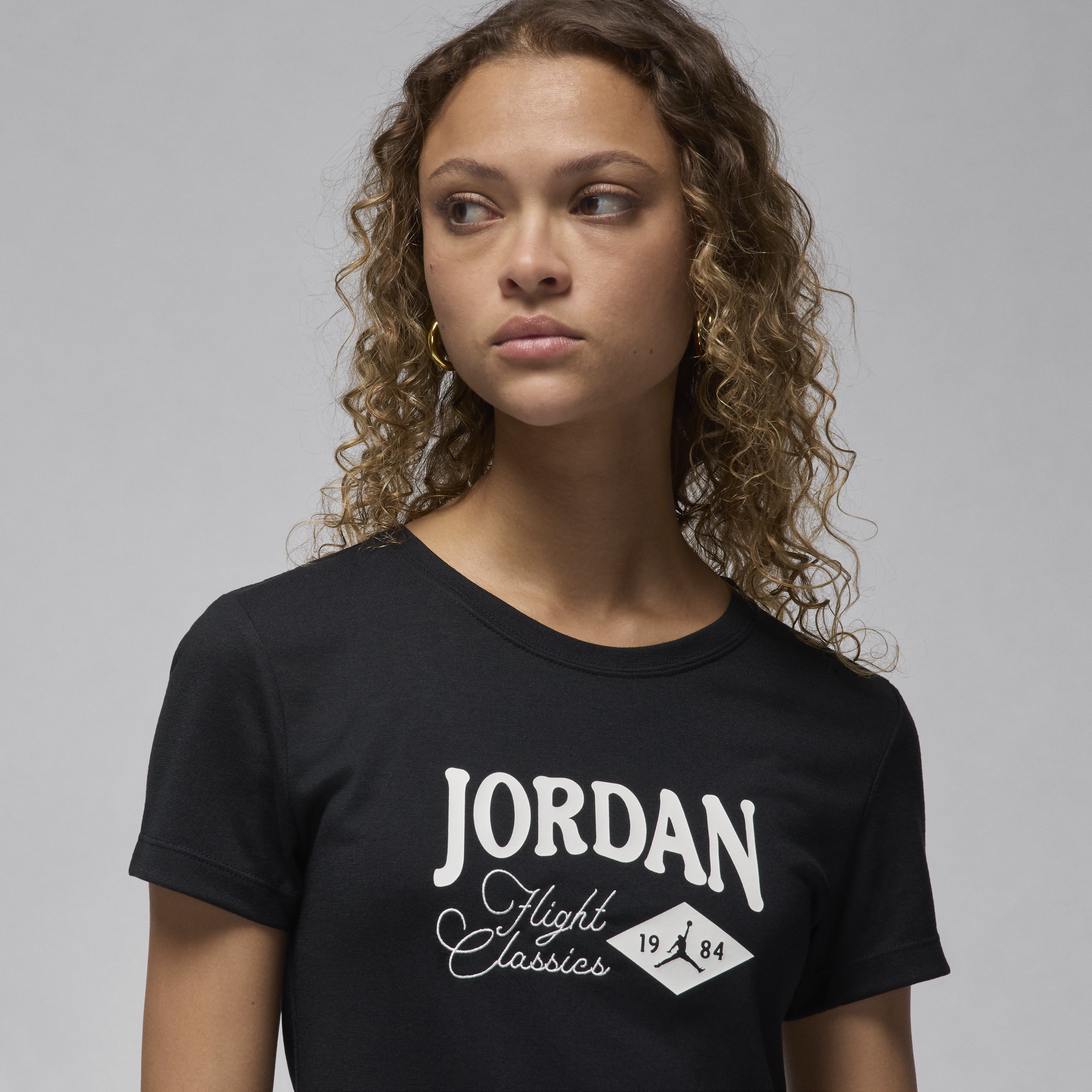 Jordan T-shirt met graphic en aansluitende pasvorm voor dames Zwart