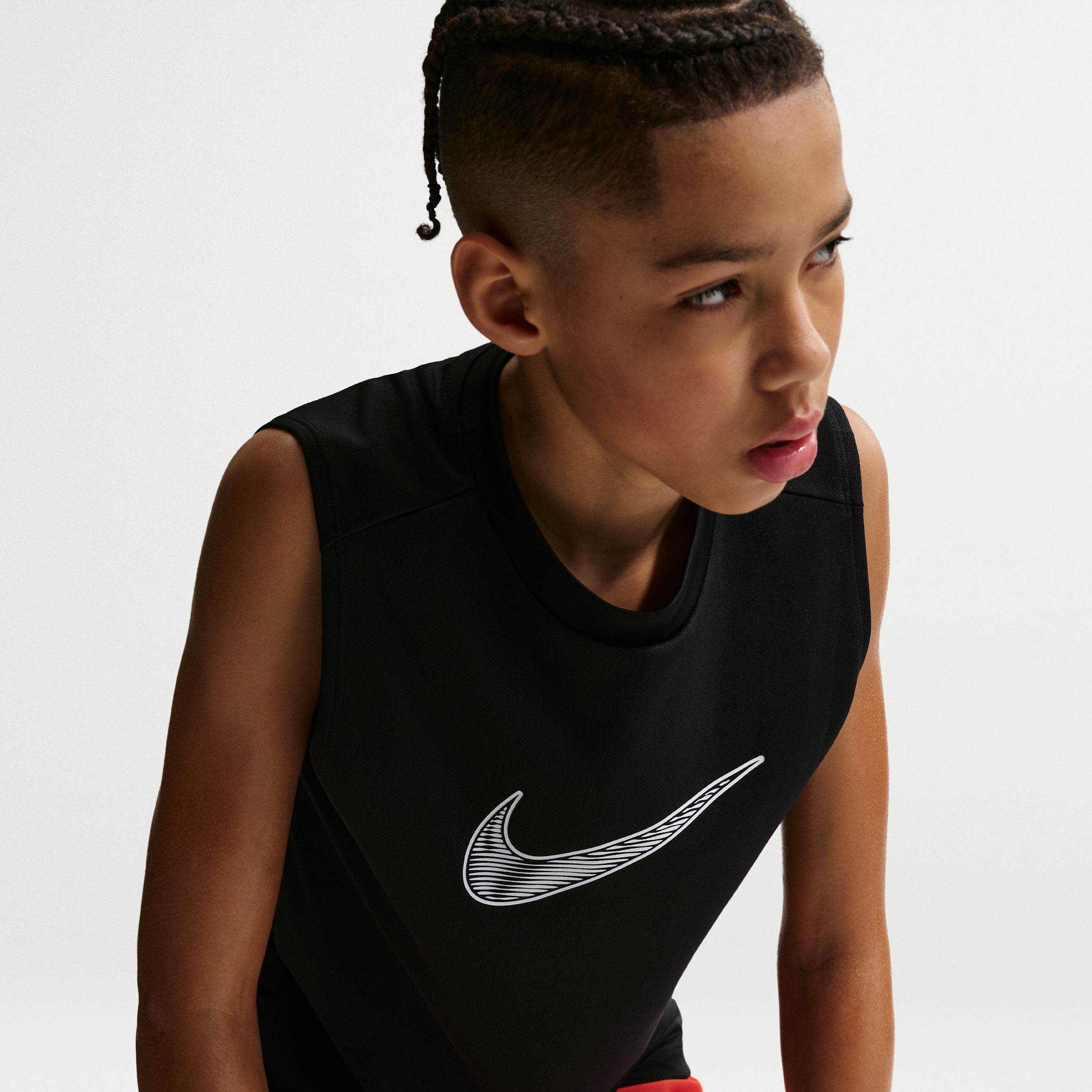 Thumbnail - Nike Multi ärmelloses Dri-FIT-Shirt (ältere Kinder, Jungen) - Schwarz