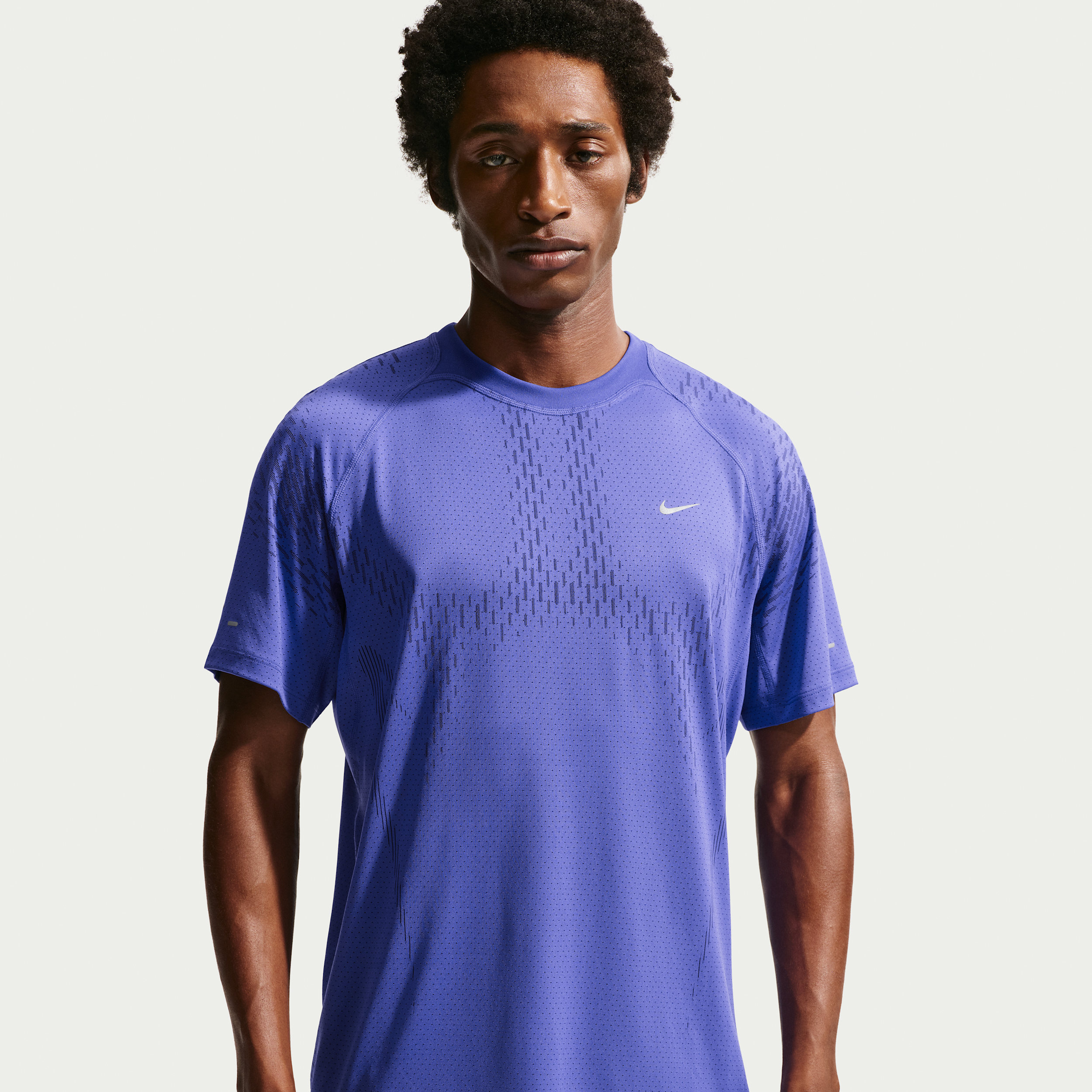 Kortærmet Nike Stride Plus Dri-FIT ADV-løbetop til mænd - blå