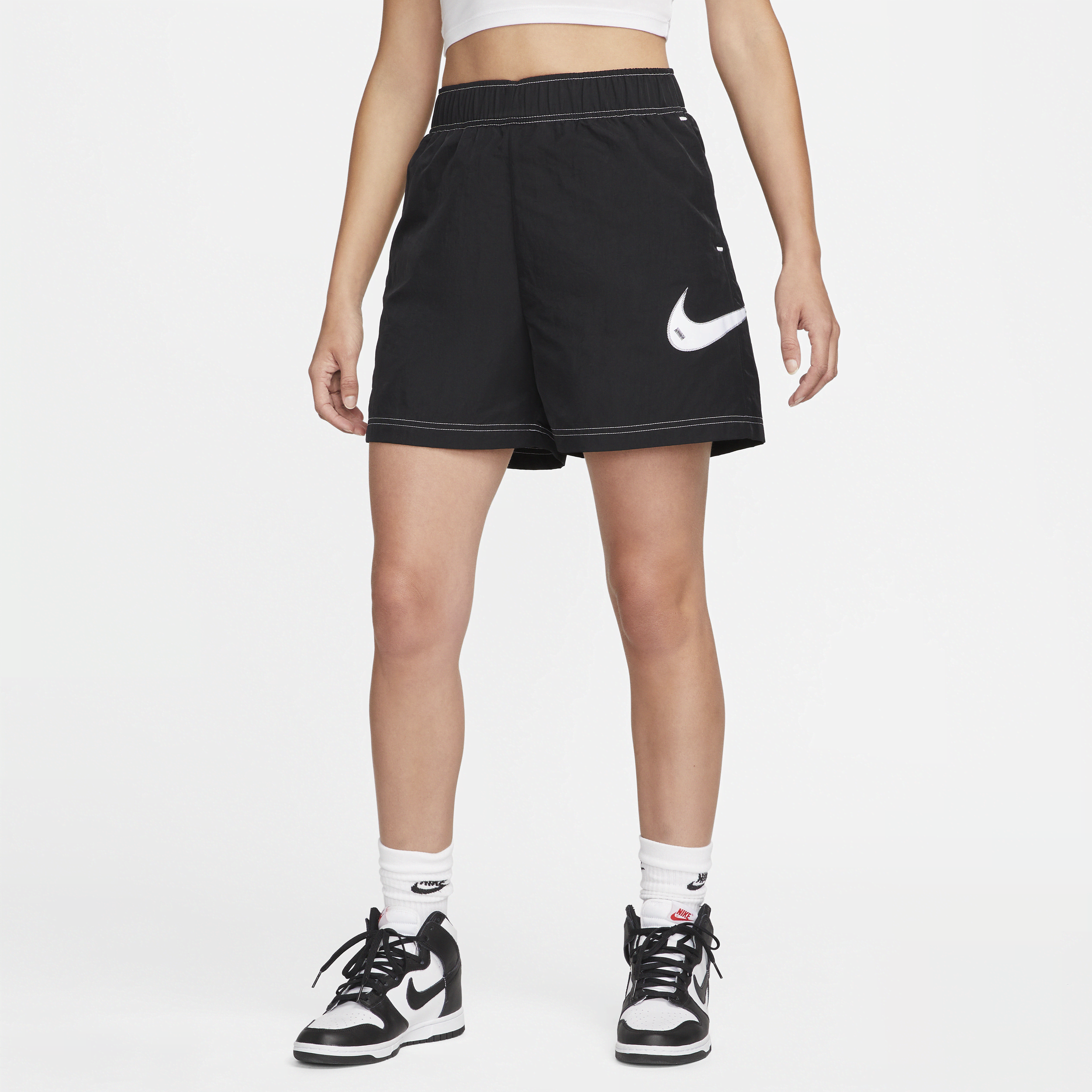 Damskie spodenki z tkaniny z wysokim stanem Nike Sportswear Swoosh - Czerń