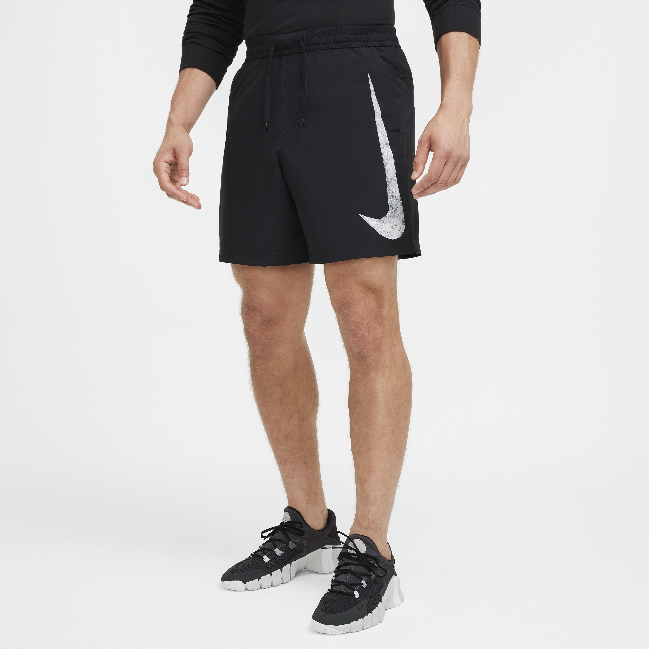 Nike Form Swoosh Men's Dri-FIT 18cm (approx.) Unlined Versatile Shorts - Black - Recycled Polyester - 50% Recycled Polyester