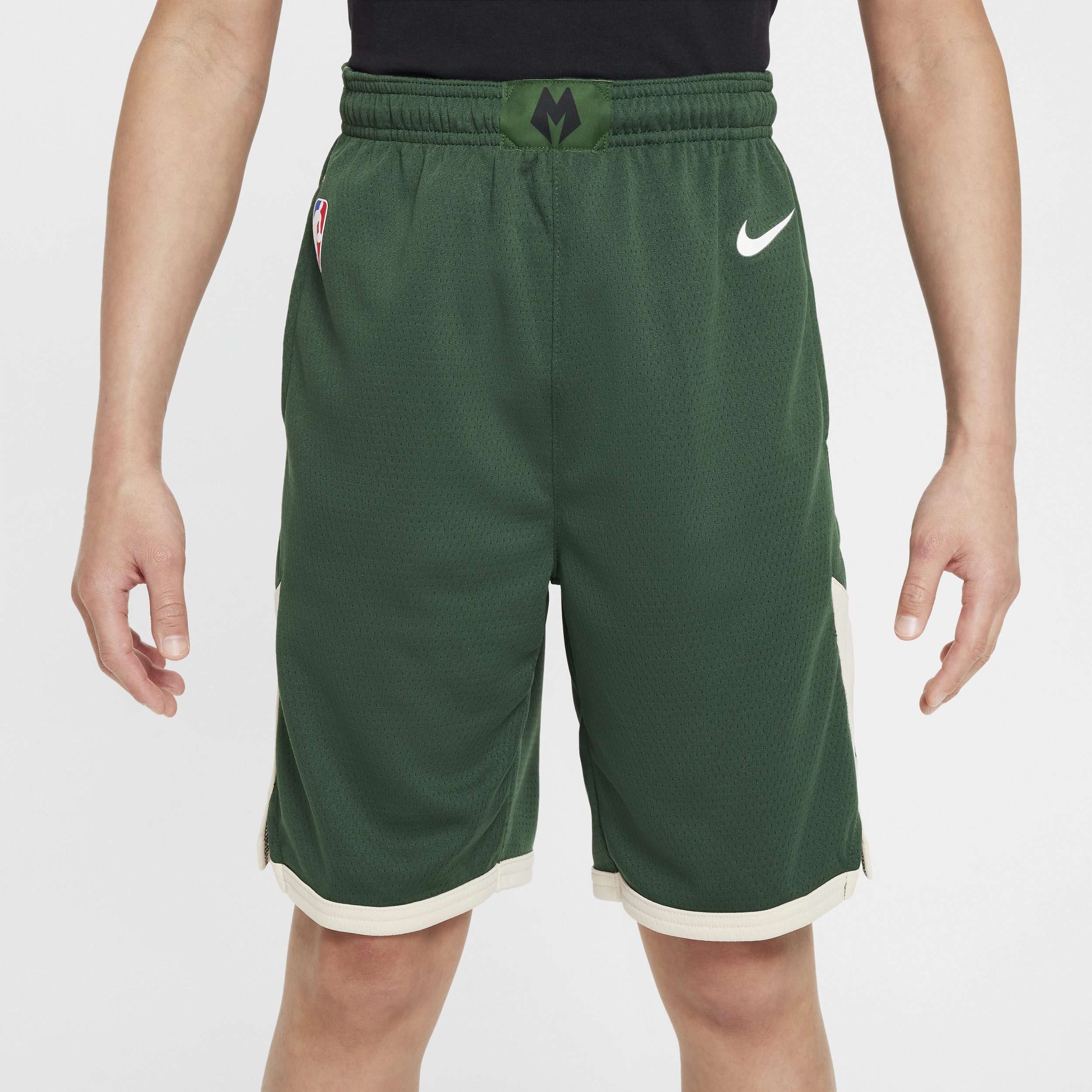 Nike Milwaukee Bucks 2023 24 Icon Edition Swingman NBA-jongensshorts Groen