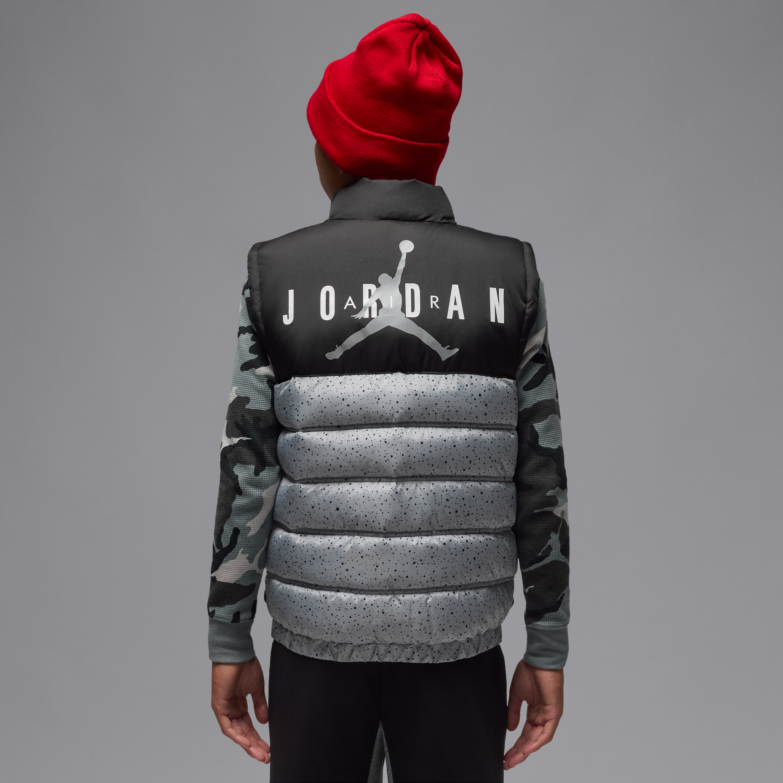 Thumbnail - Jordan gefüllte Puffer-Weste (ältere Kinder) - Grau