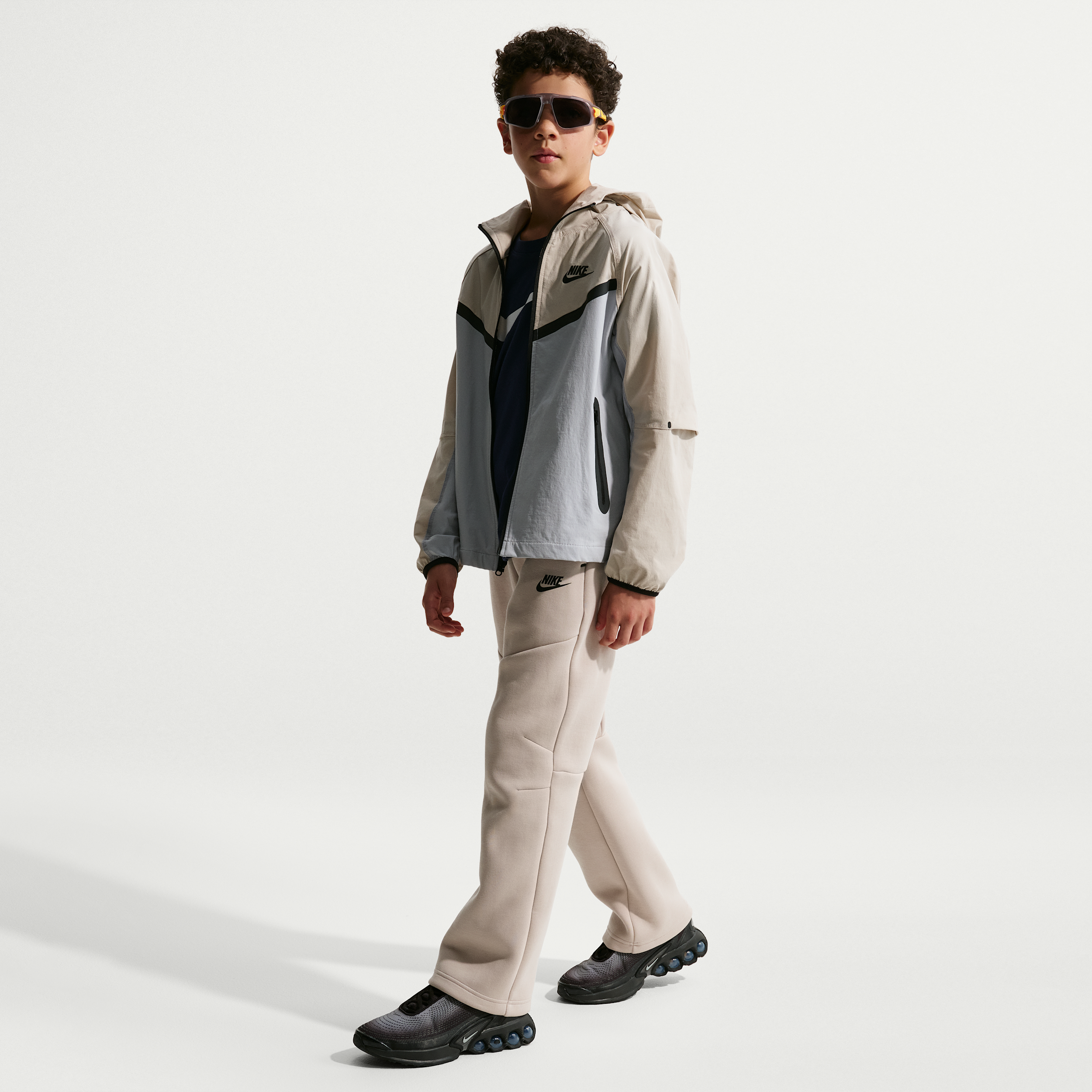 Nike Tech Fleece Big Kids (Boys) Open-Hem Trousers - Brown - Fleece