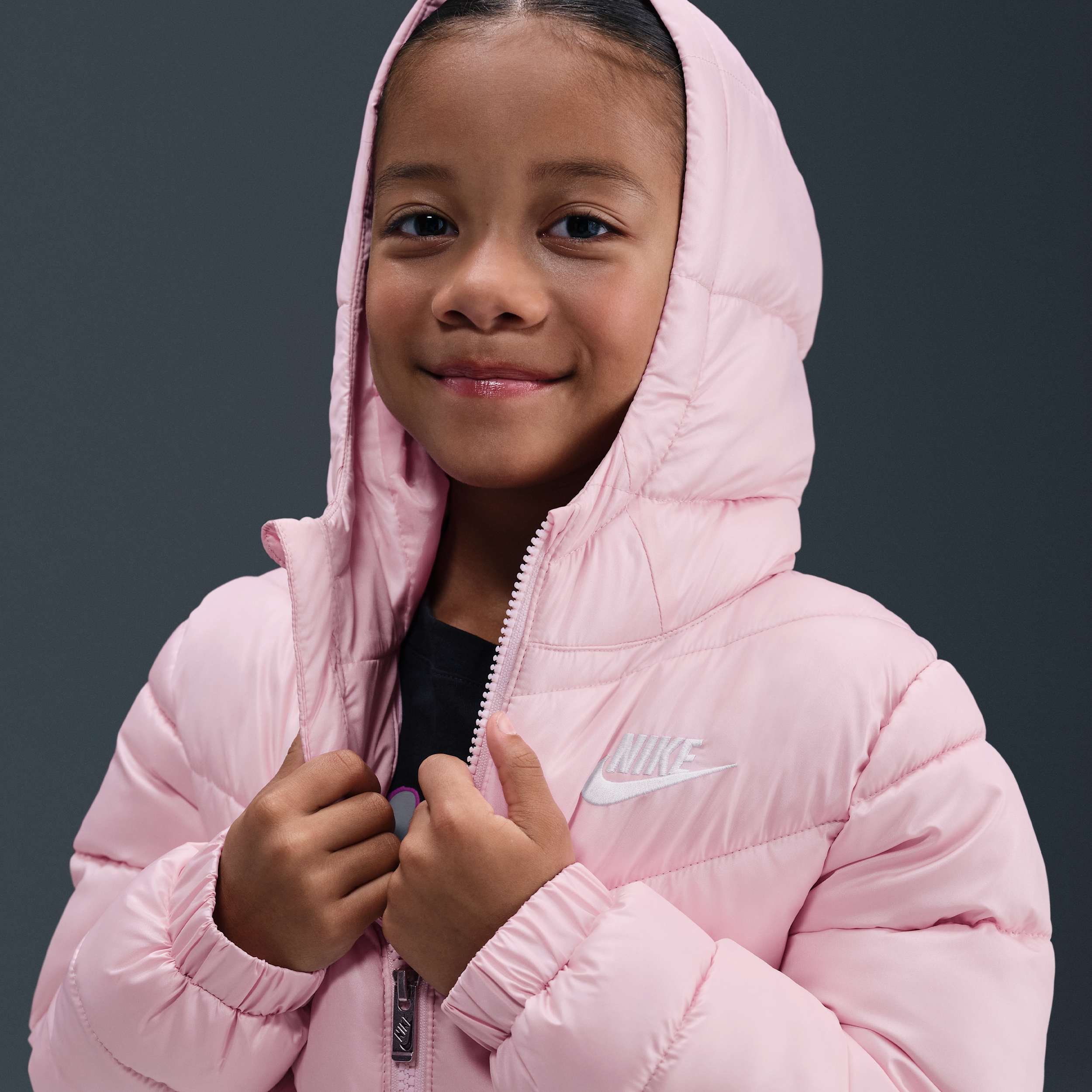 Thumbnail - Nike "All Day Play" Puffer-Jacke (jüngere Kinder) - Pink