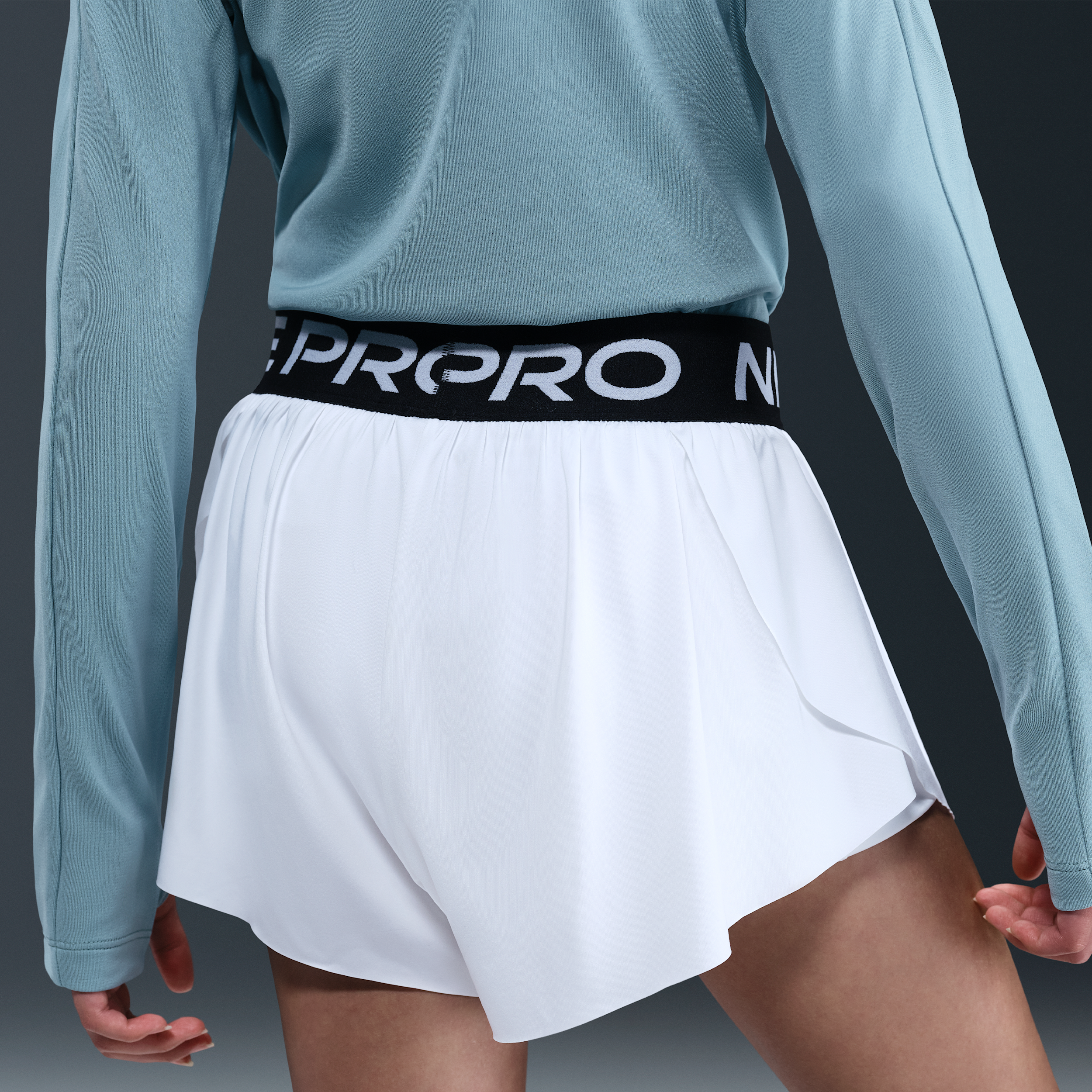 Thumbnail - Nike Pro Dri-FIT 2-in-1-Shorts (ältere Kinder, Mädchen) - Weiß