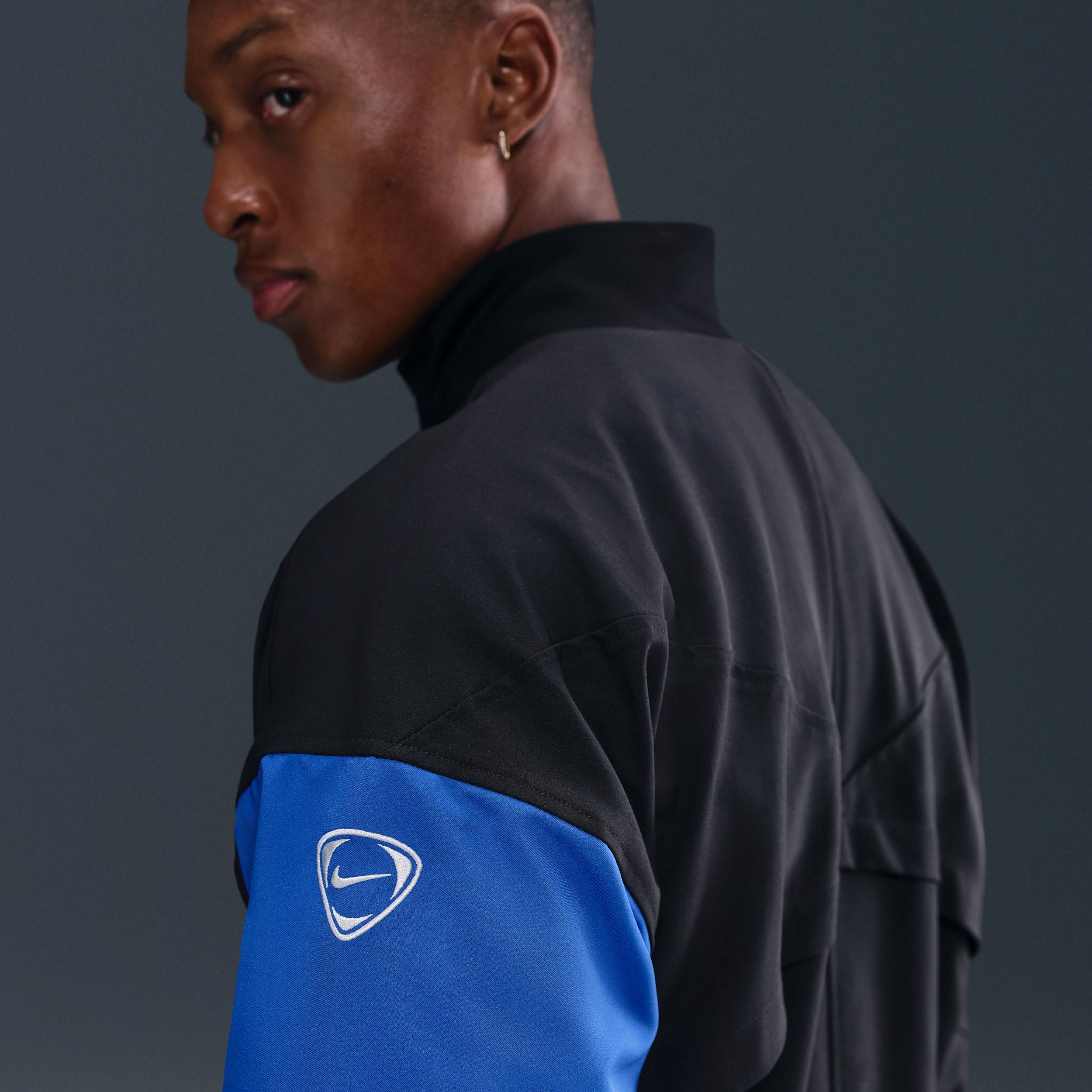 Thumbnail - FC Chelsea Strike Third Total 90 Fußball-Hymnenjacke mit Nike Dri-FIT-Technologie (Herren) - Schwarz