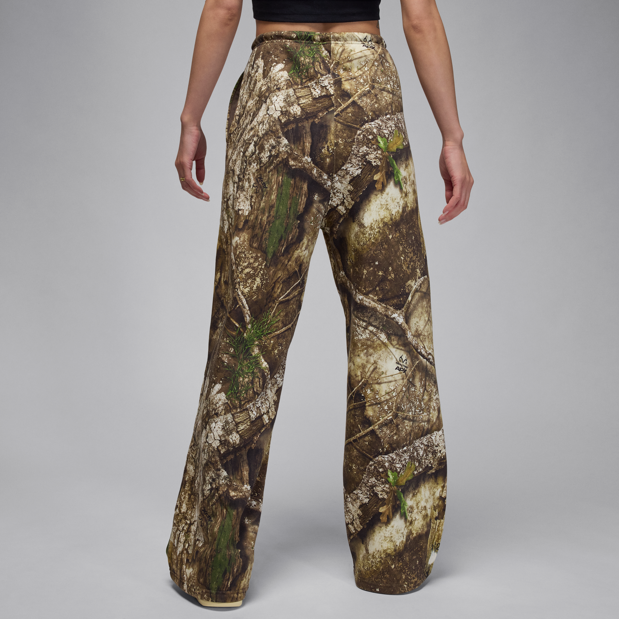 Thumbnail - Jordan Brooklyn Fleece Hose mit offenem Saum (Damen) - Weiß