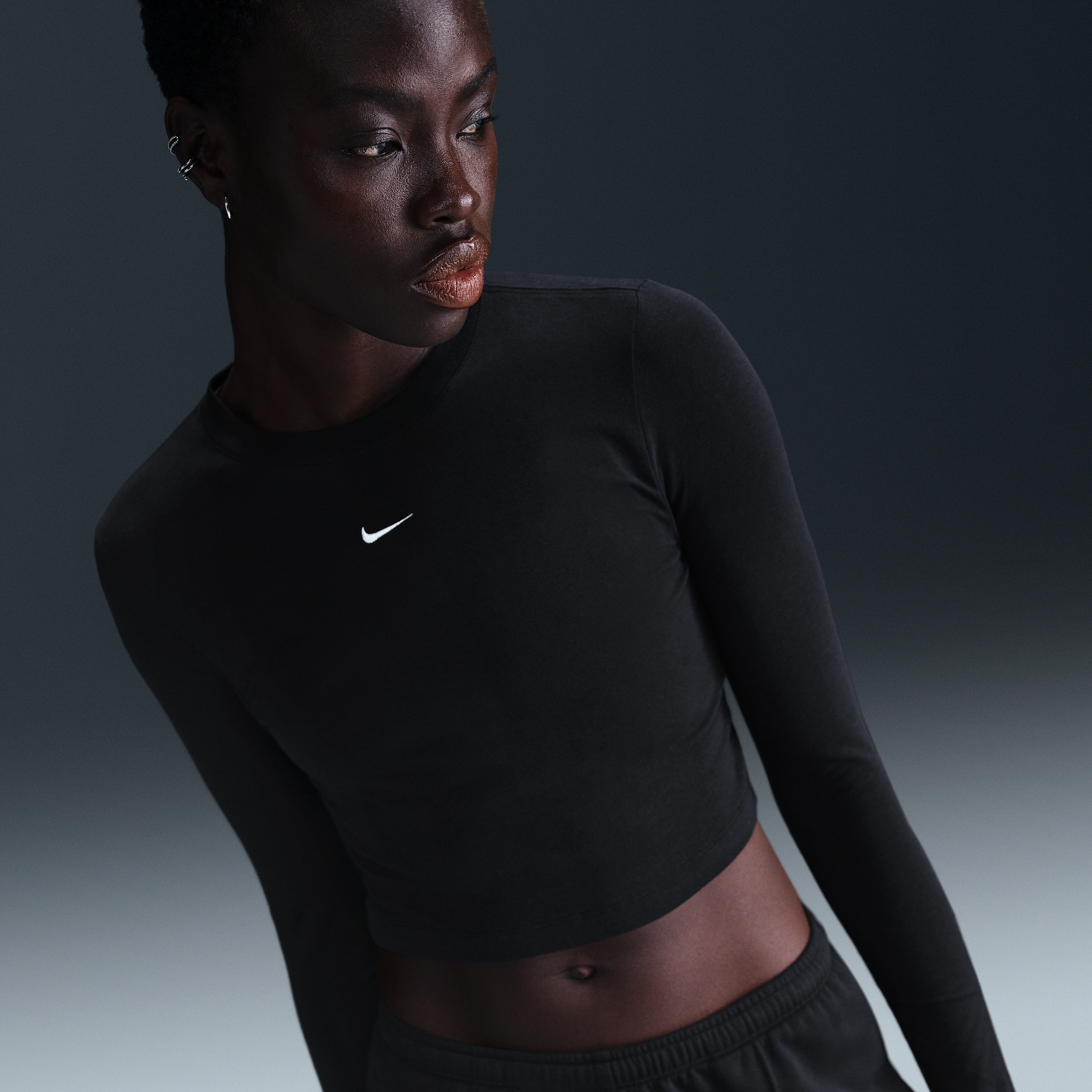 Crop top ajusté à manches longues Nike Sportswear Chill Knit pour femme - Noir