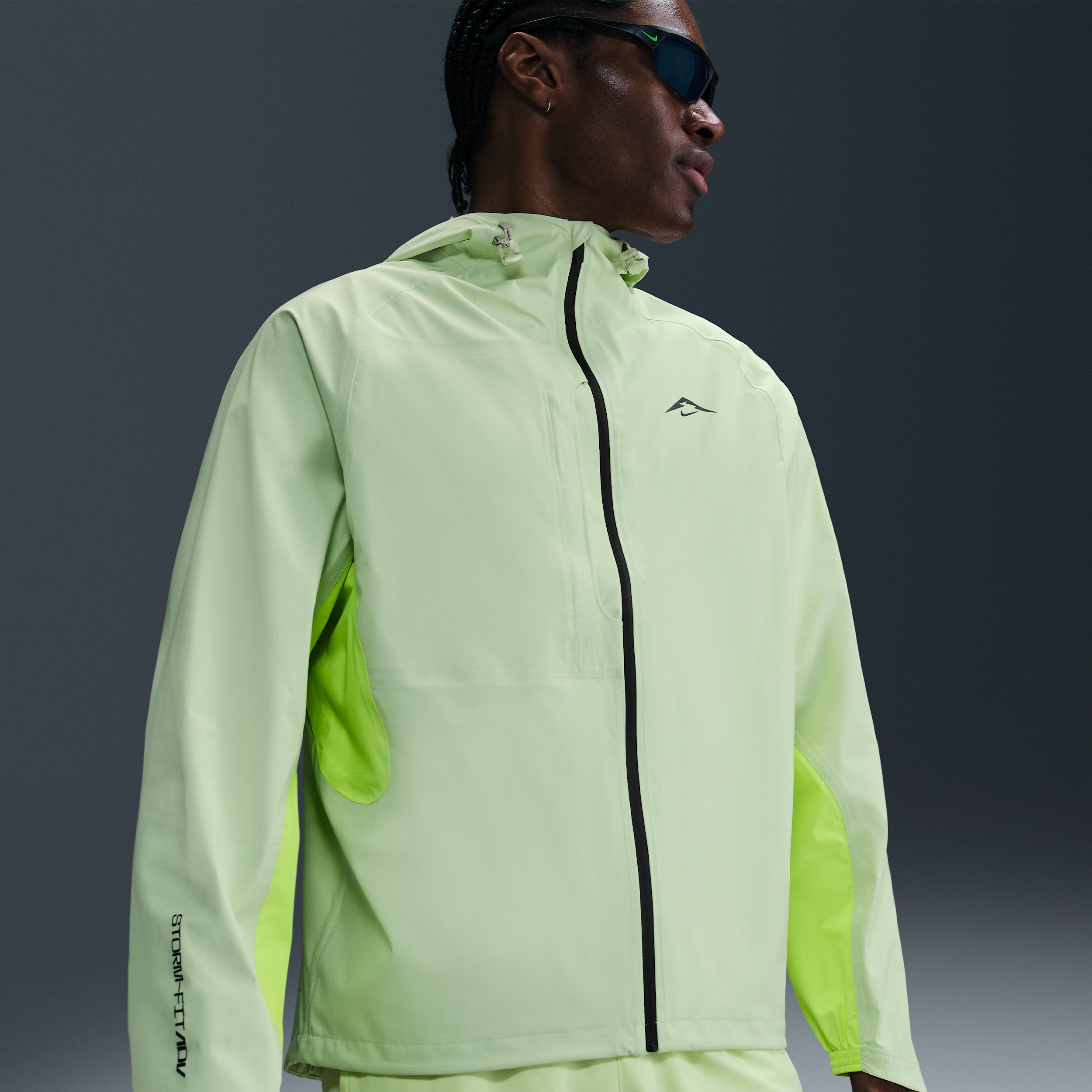 Nike Cosmic Peaks Storm-FIT ADV hardloopjack voor heren - Geel
