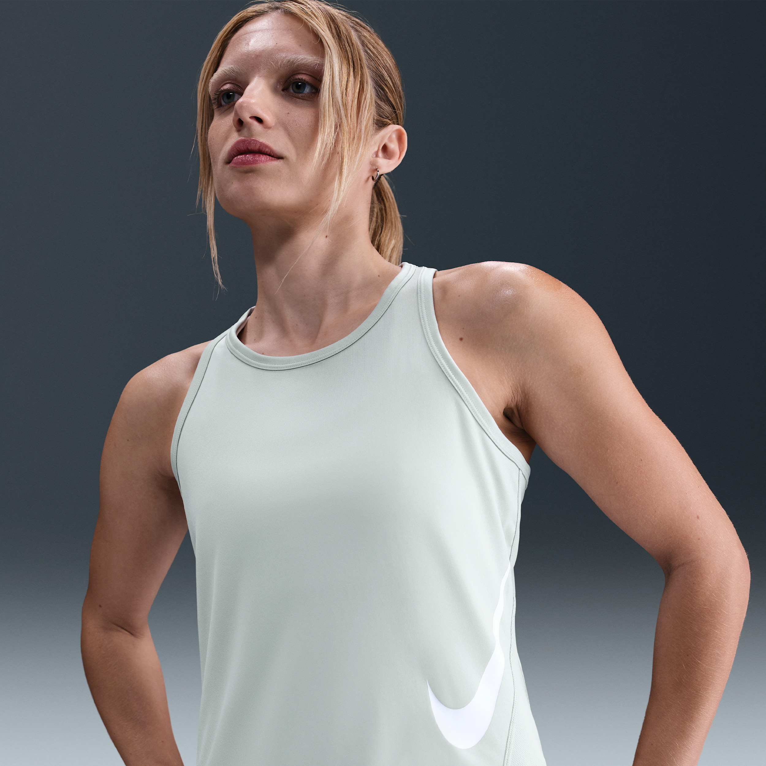 Thumbnail - Nike Tempo Swoosh Run Dri-FIT Lauf-Tanktop (Damen) - Grau