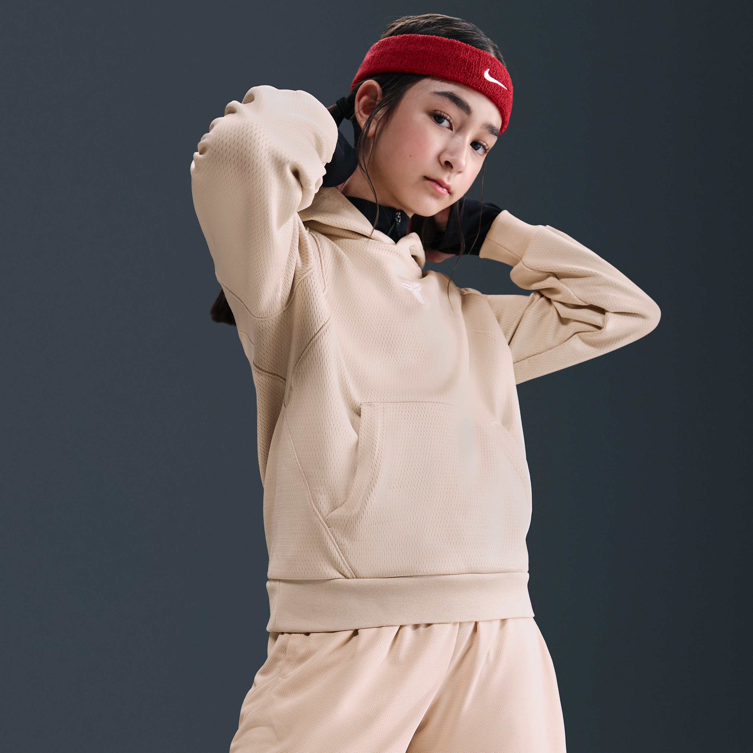 Thumbnail - Kobe Therma-FIT-Hoodie (ältere Kinder) - Braun