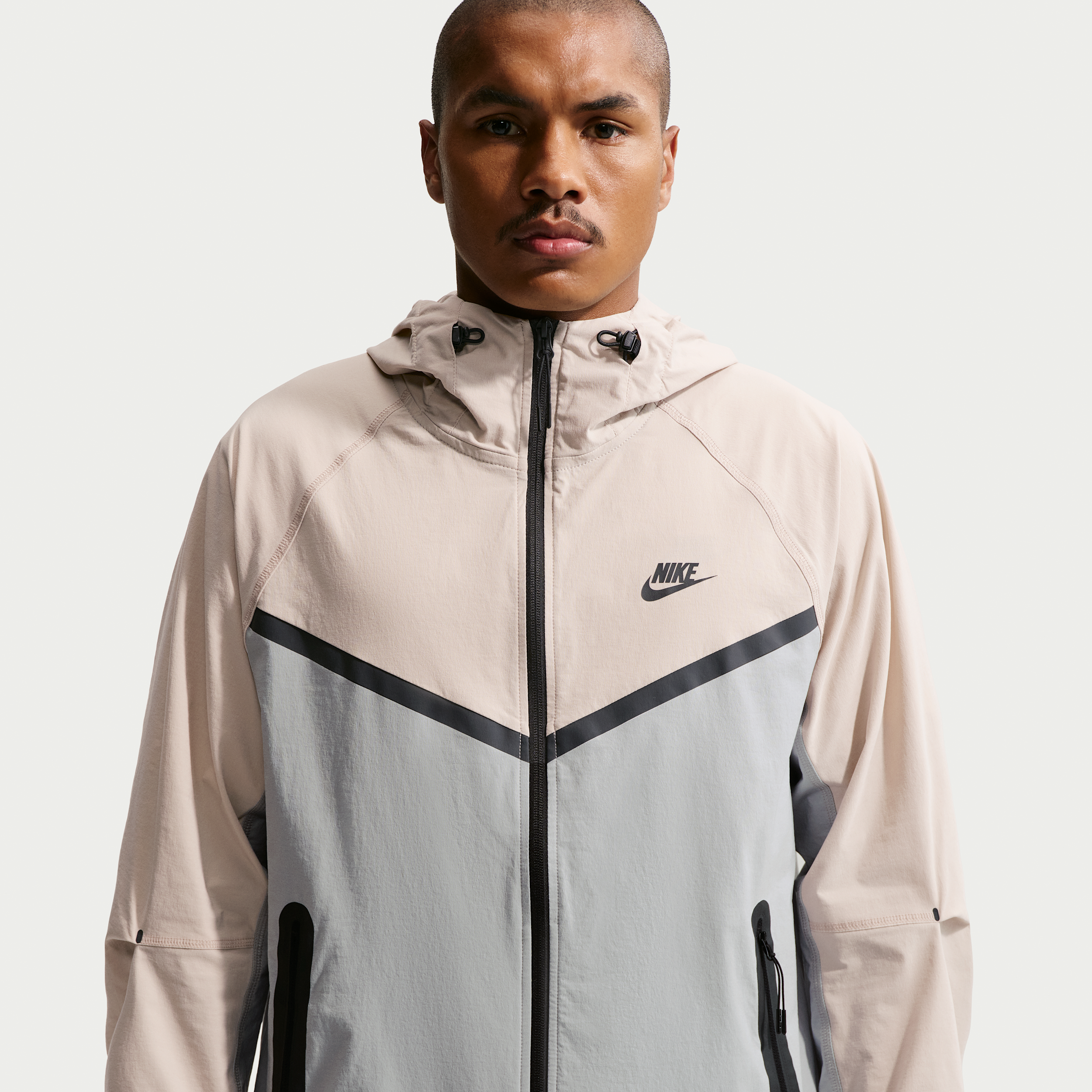 Thumbnail - Nike Tech Dri-FIT Windrunner-Webjacke mit durchgehendem Reißverschluss (Herren) - Grau
