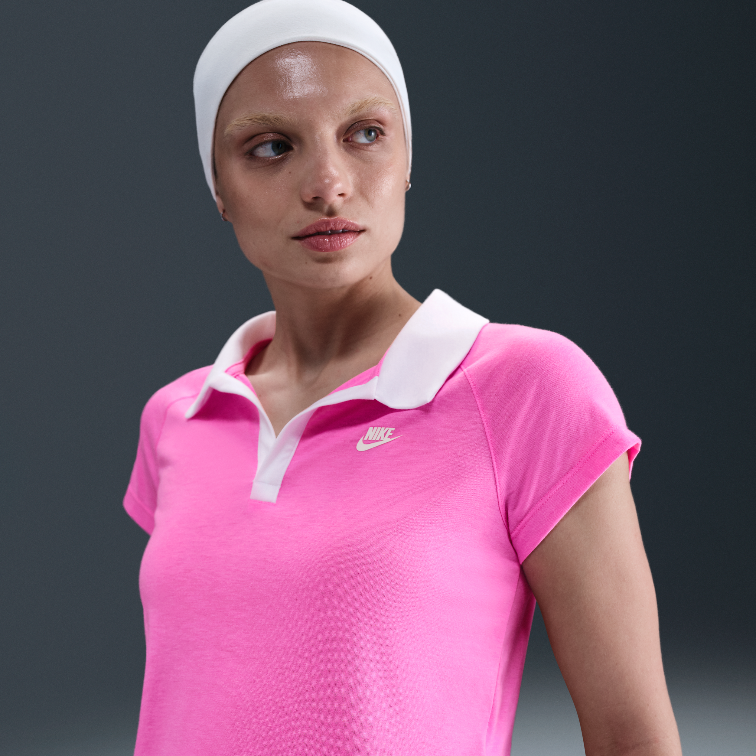 Thumbnail - Nike Retro-Polo-Oberteil in schmaler Passform (Damen) - Pink