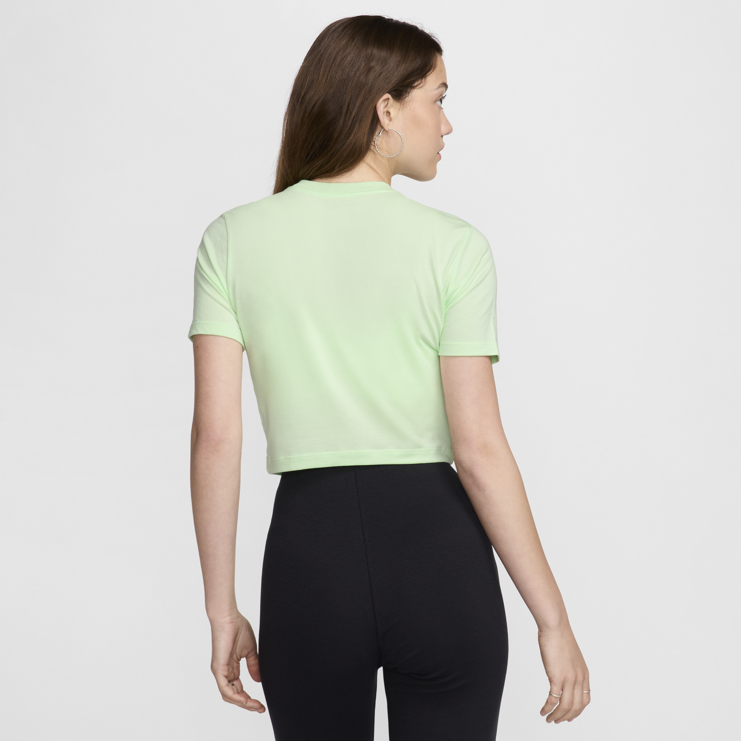 Nike Sportswear Essential aansluitend kort T-shirt voor dames Groen