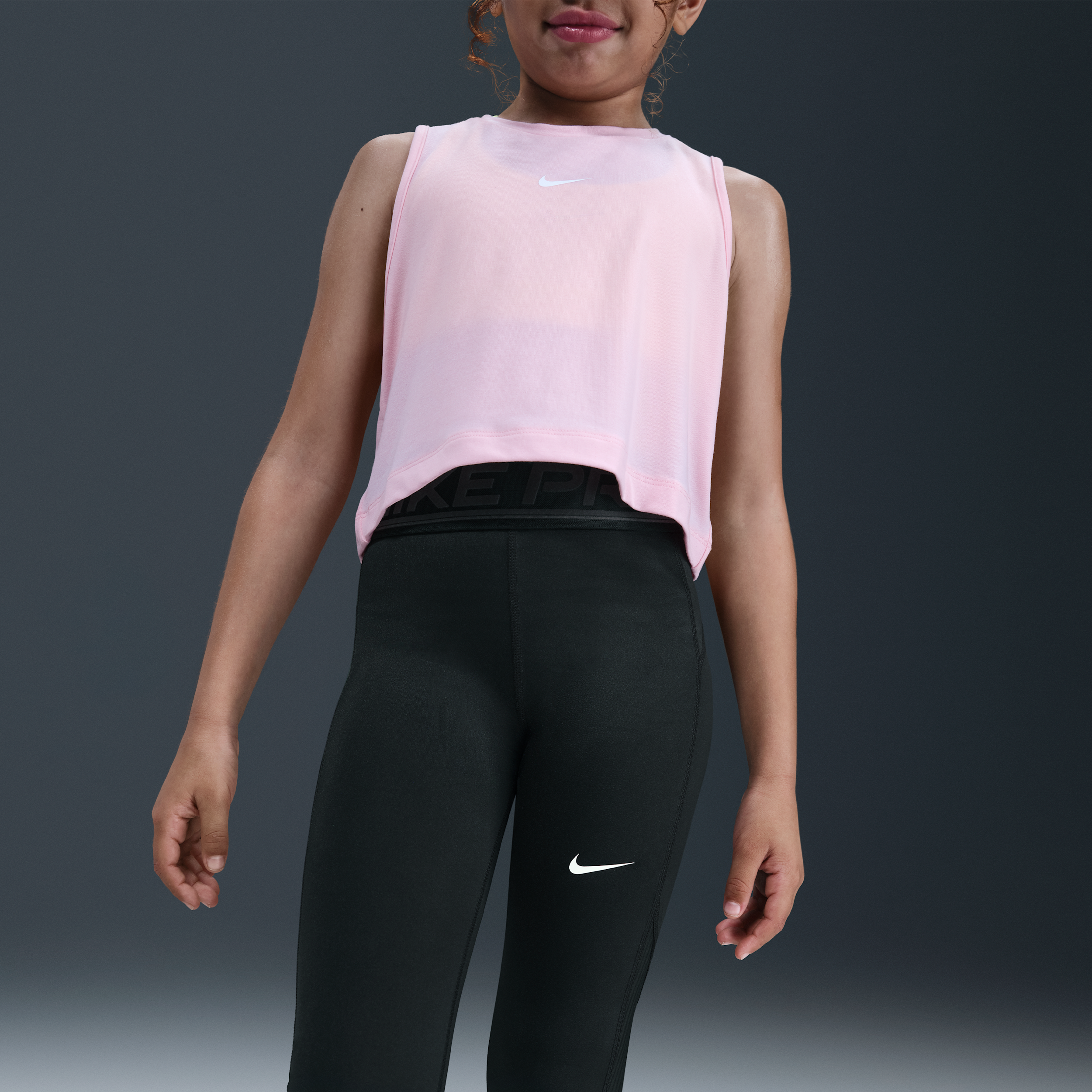 Thumbnail - Nike Pro Leggings mit mittelhohem Bund (Mädchen) - Schwarz