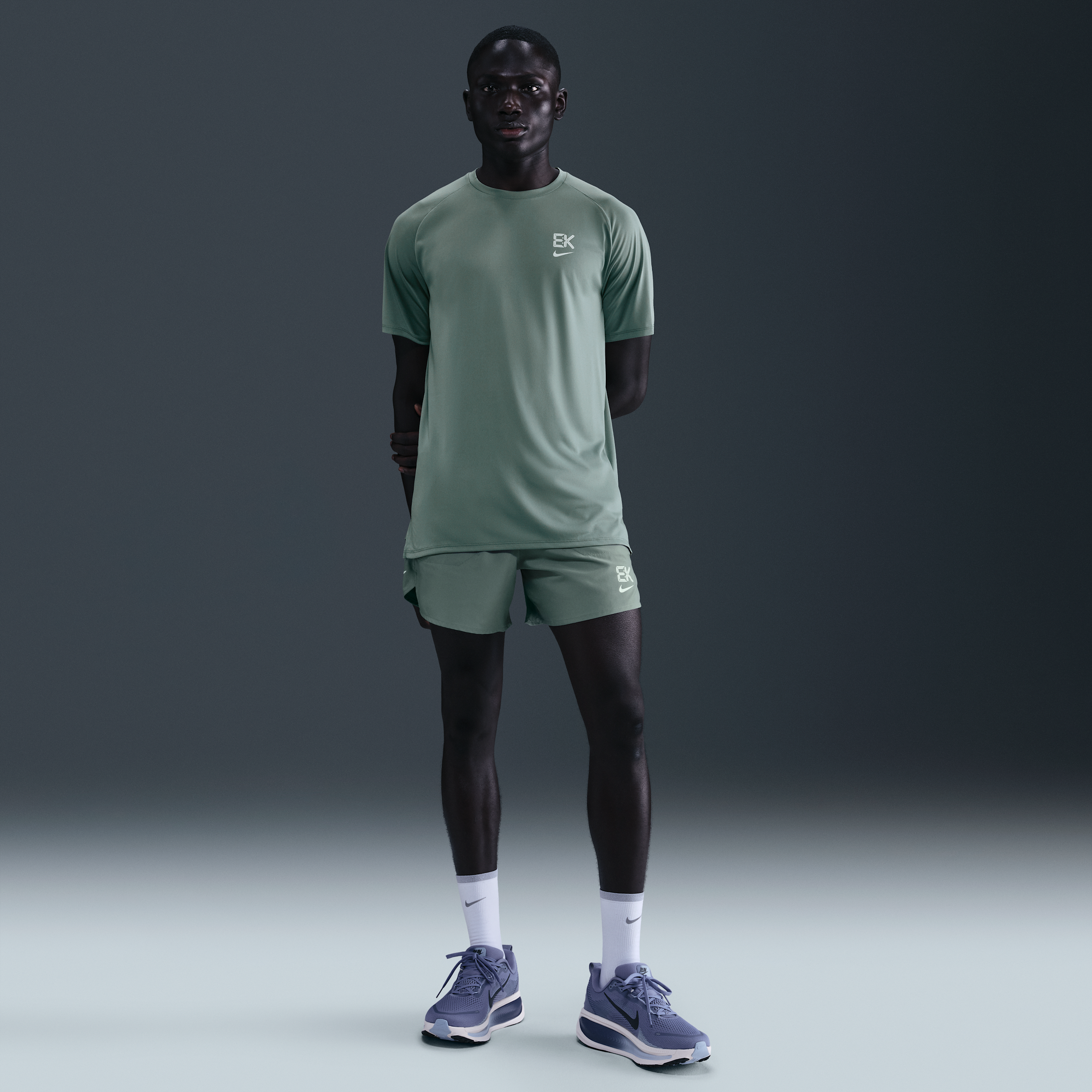 Thumbnail - Nike Stride "Eliud Kipchoge" Dri-FIT-Laufshorts mit Futter (Herren, ca. 12,5 cm) - Grau
