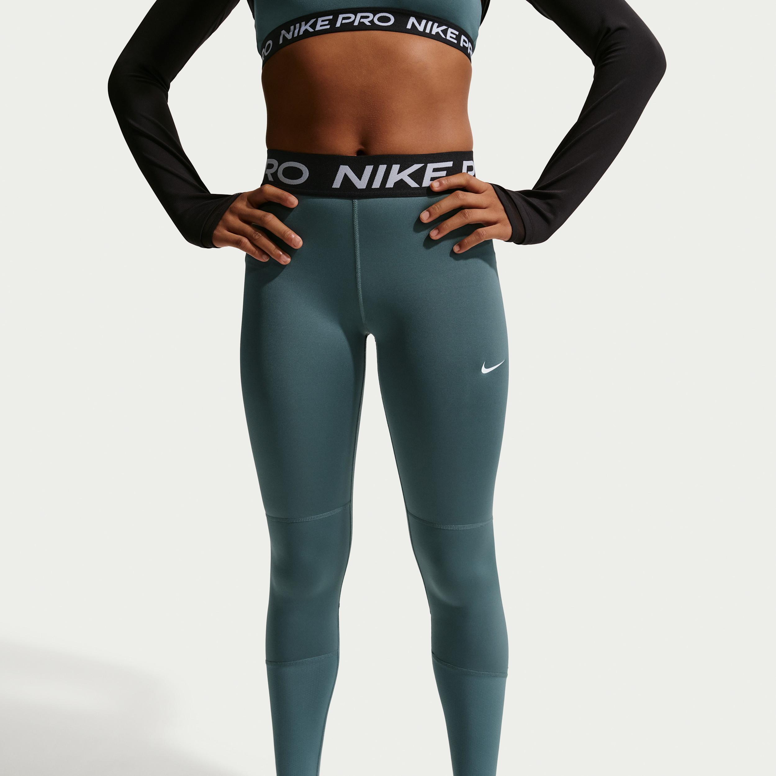 Thumbnail - Nike Pro Dri-FIT Leggings für ältere Kinder (Mädchen) - Grau