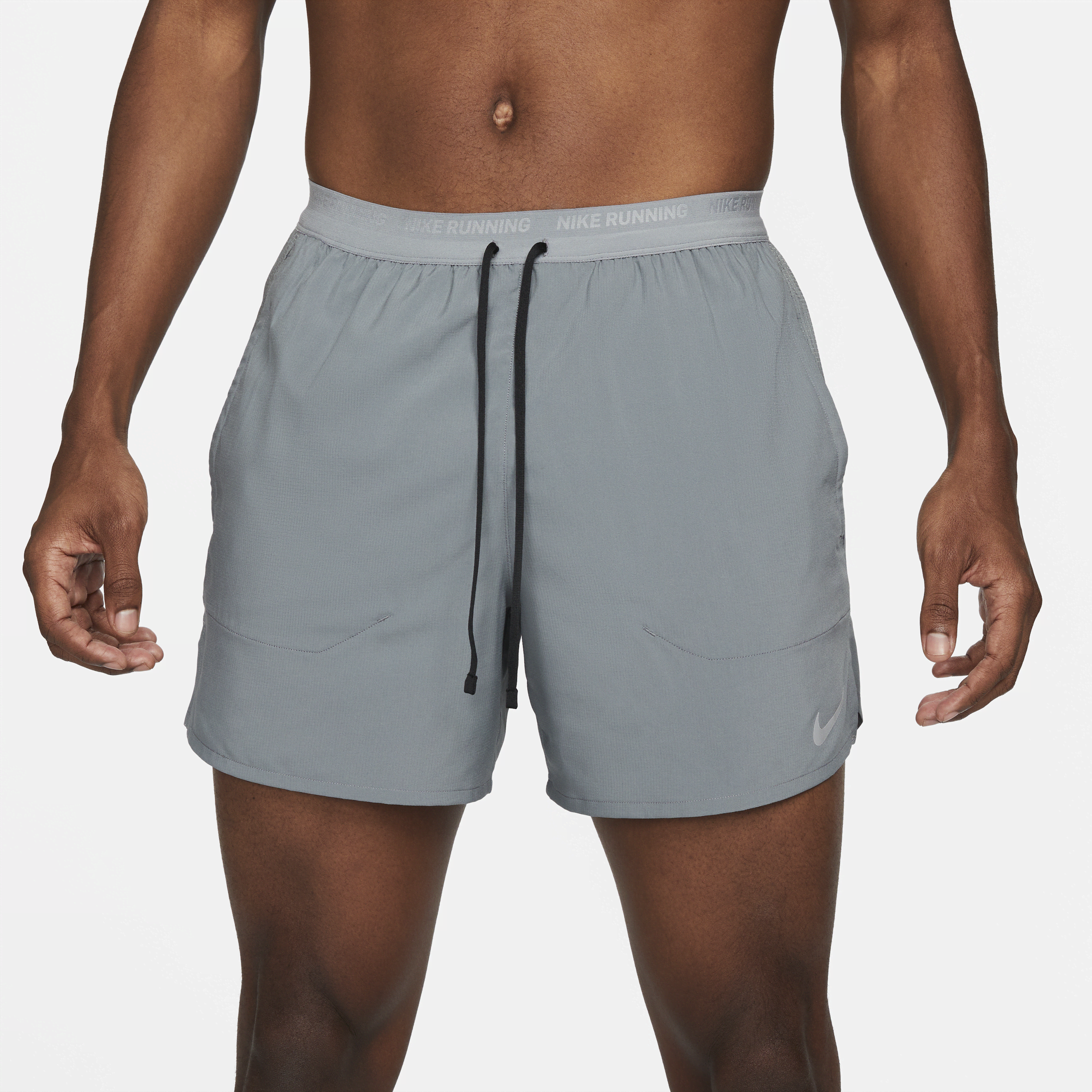 Short de running avec sous-short intégré Dri-FIT Nike Stride 13 cm pour homme - Gris