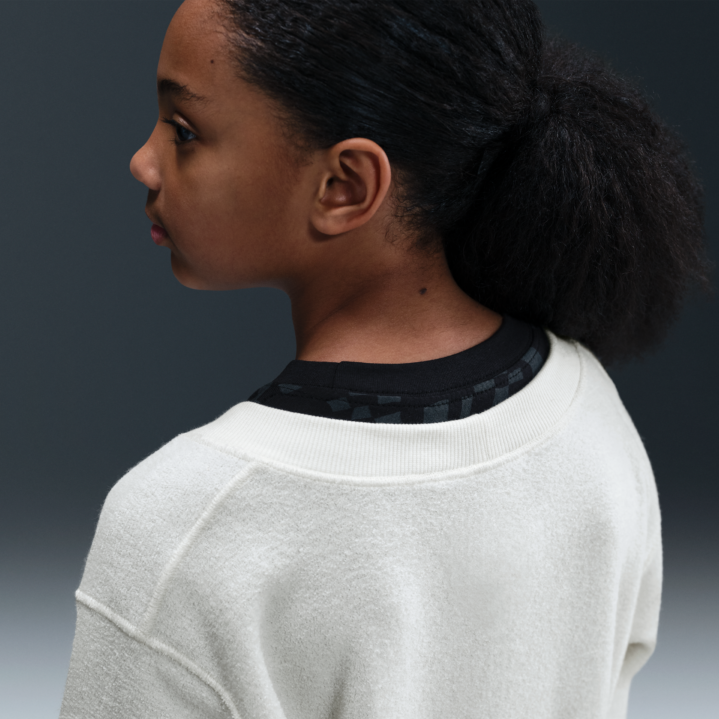 Thumbnail - Nike Fleece-Longsleeve (ältere Kinder, Mädchen) - Braun