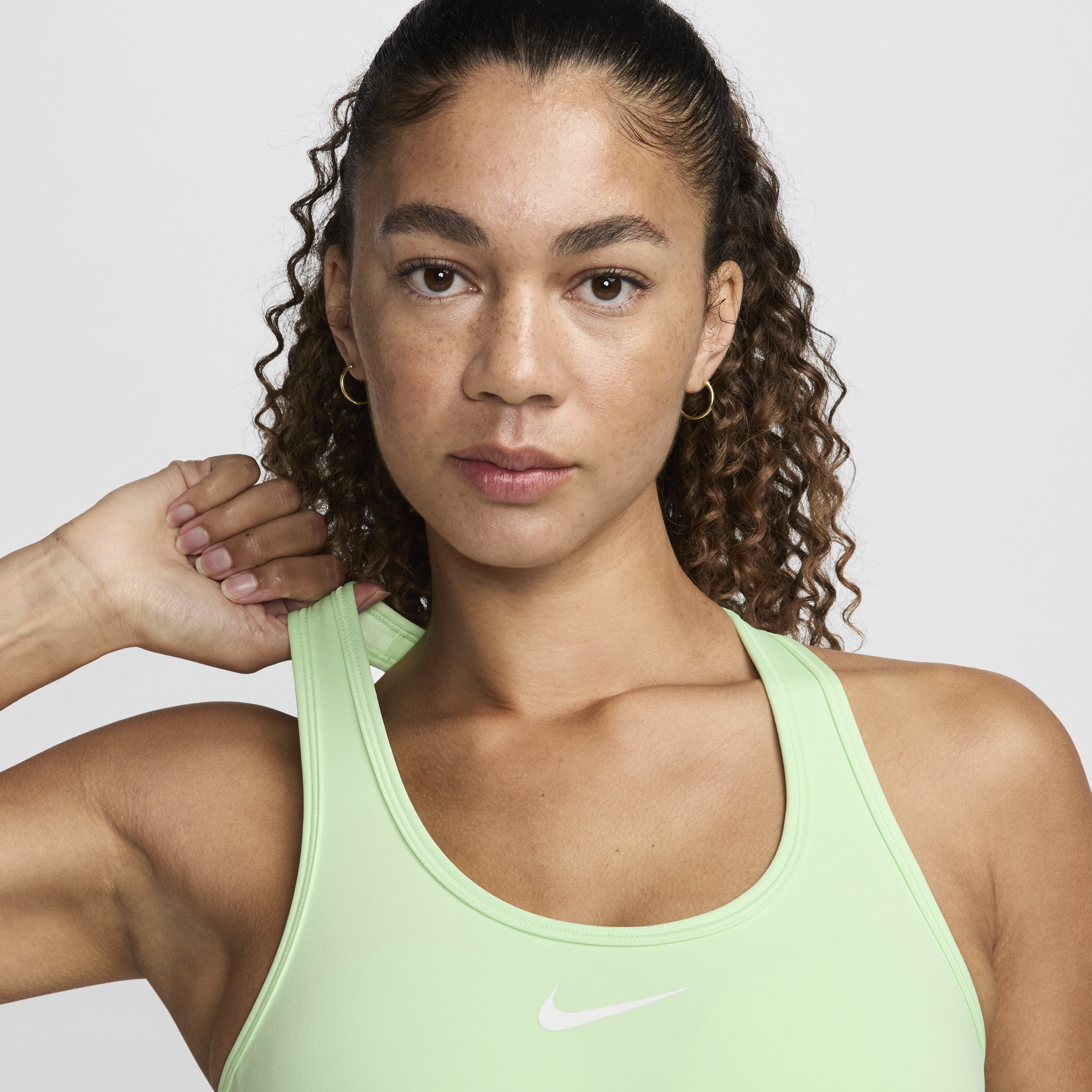 Nike Swoosh Medium Support padded sport-bh Groen