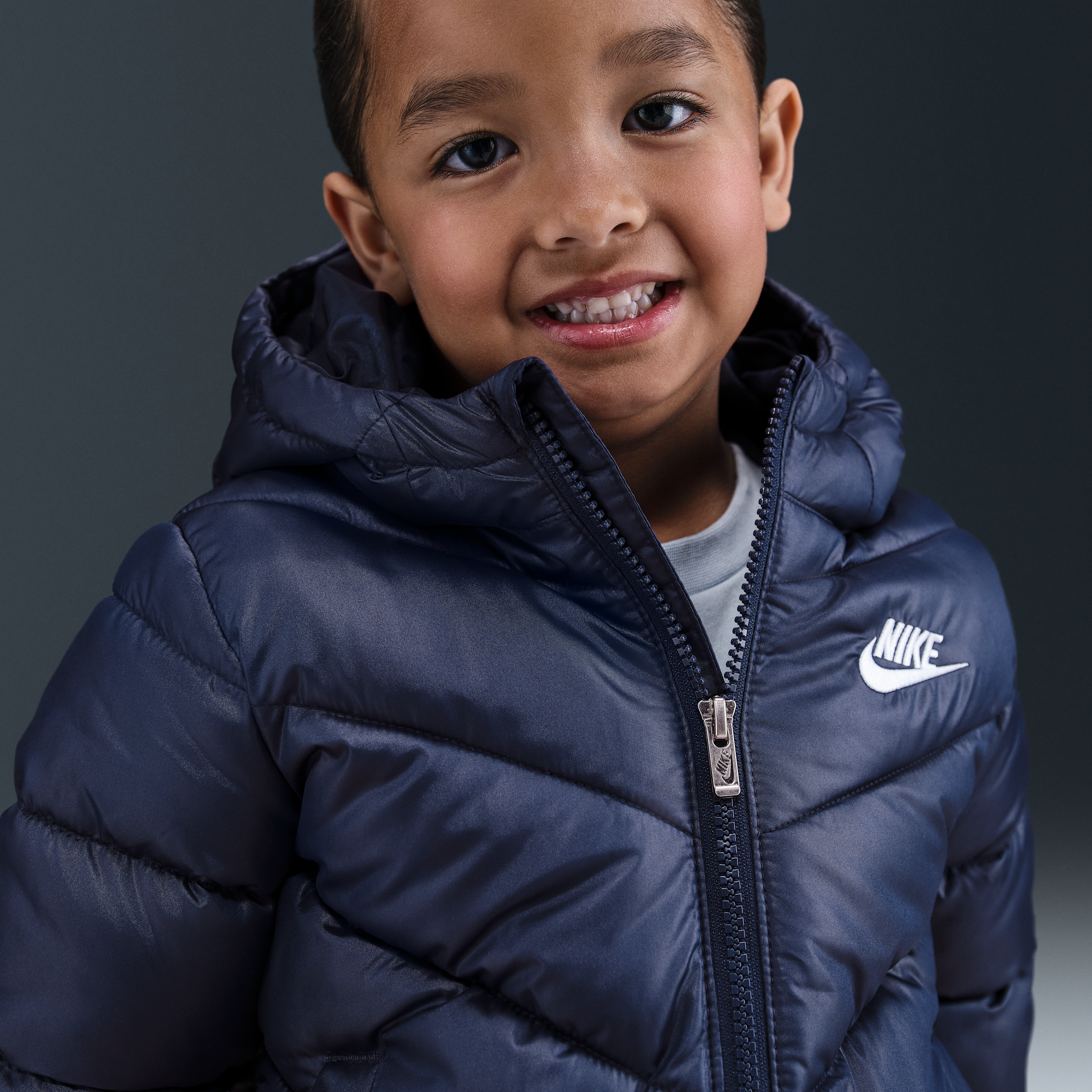 Thumbnail - Nike "All Day Play" Puffer-Jacke (Kleinkinder) - Blau