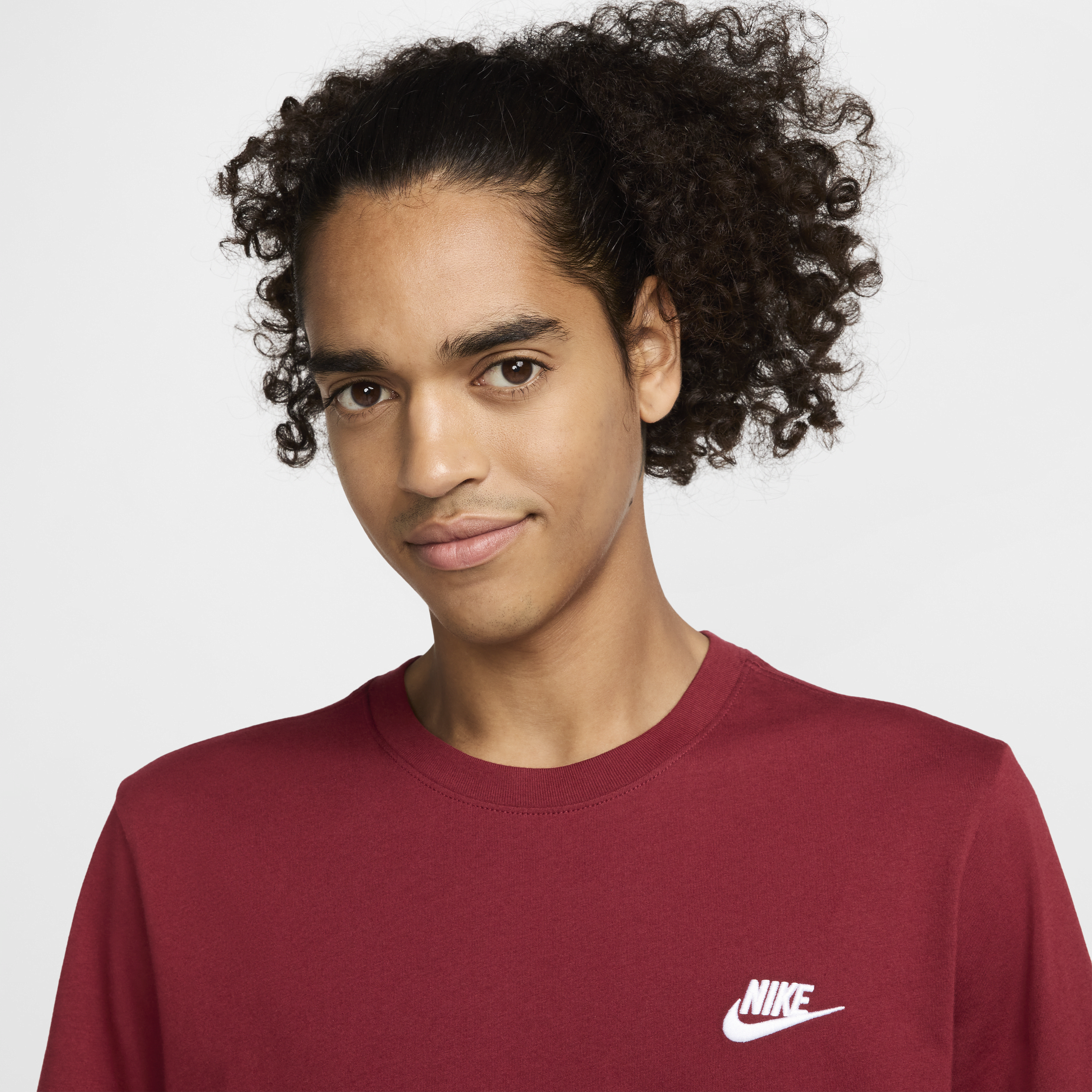 T-shirt Nike Sportswear Club pour Homme - Rouge