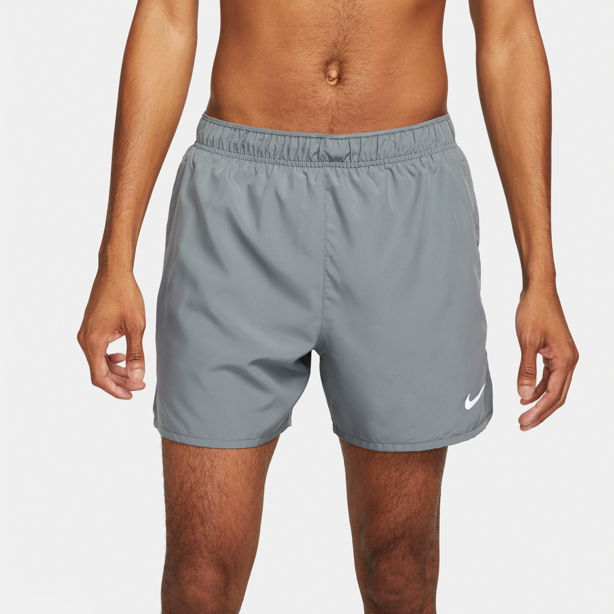 Nike Challenger Dri-FIT hardloopshorts met binnenbroek voor heren (13 cm) Grijs