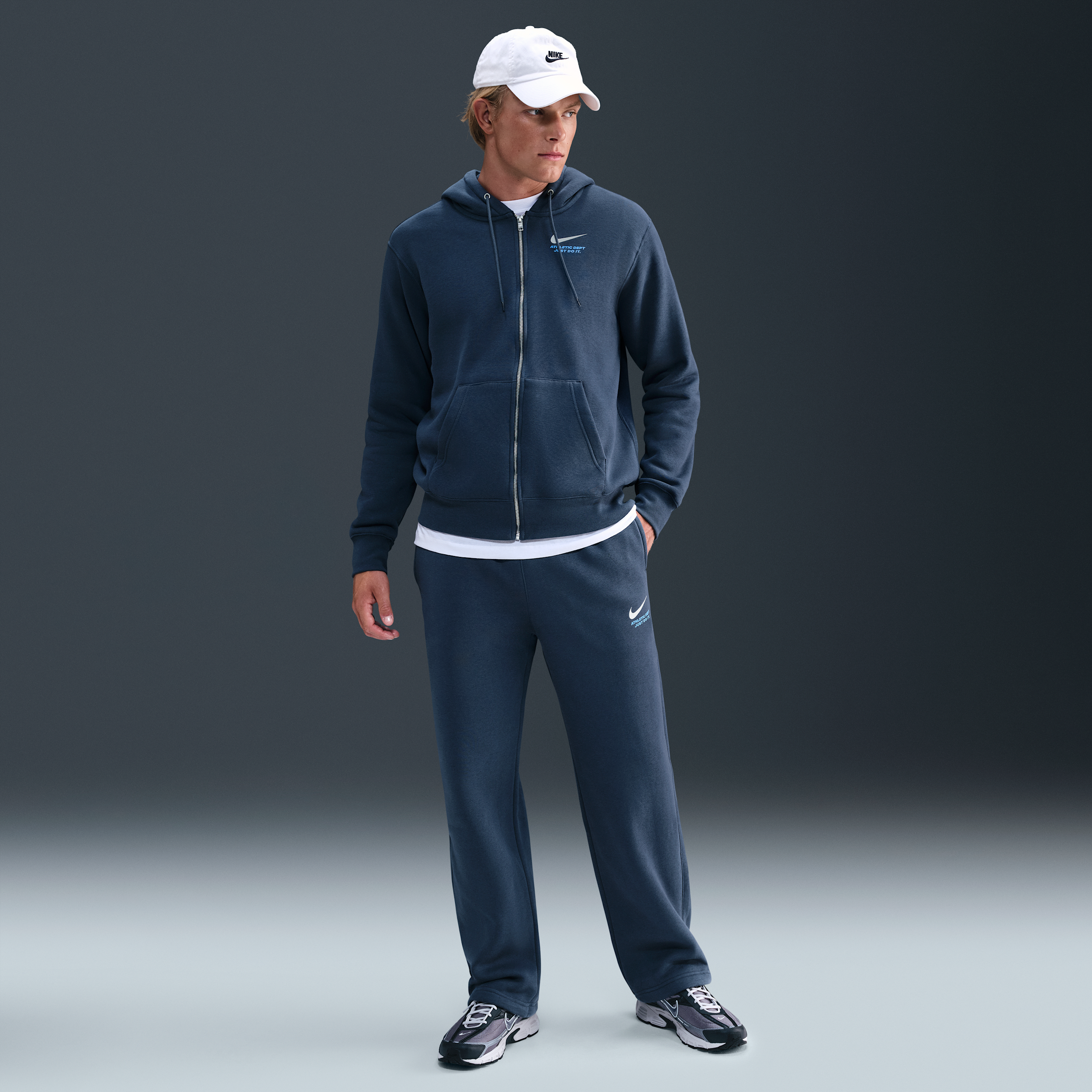 Thumbnail - Nike Club Oversize-Jogger mit Kordelzügen (Herren) - Blau
