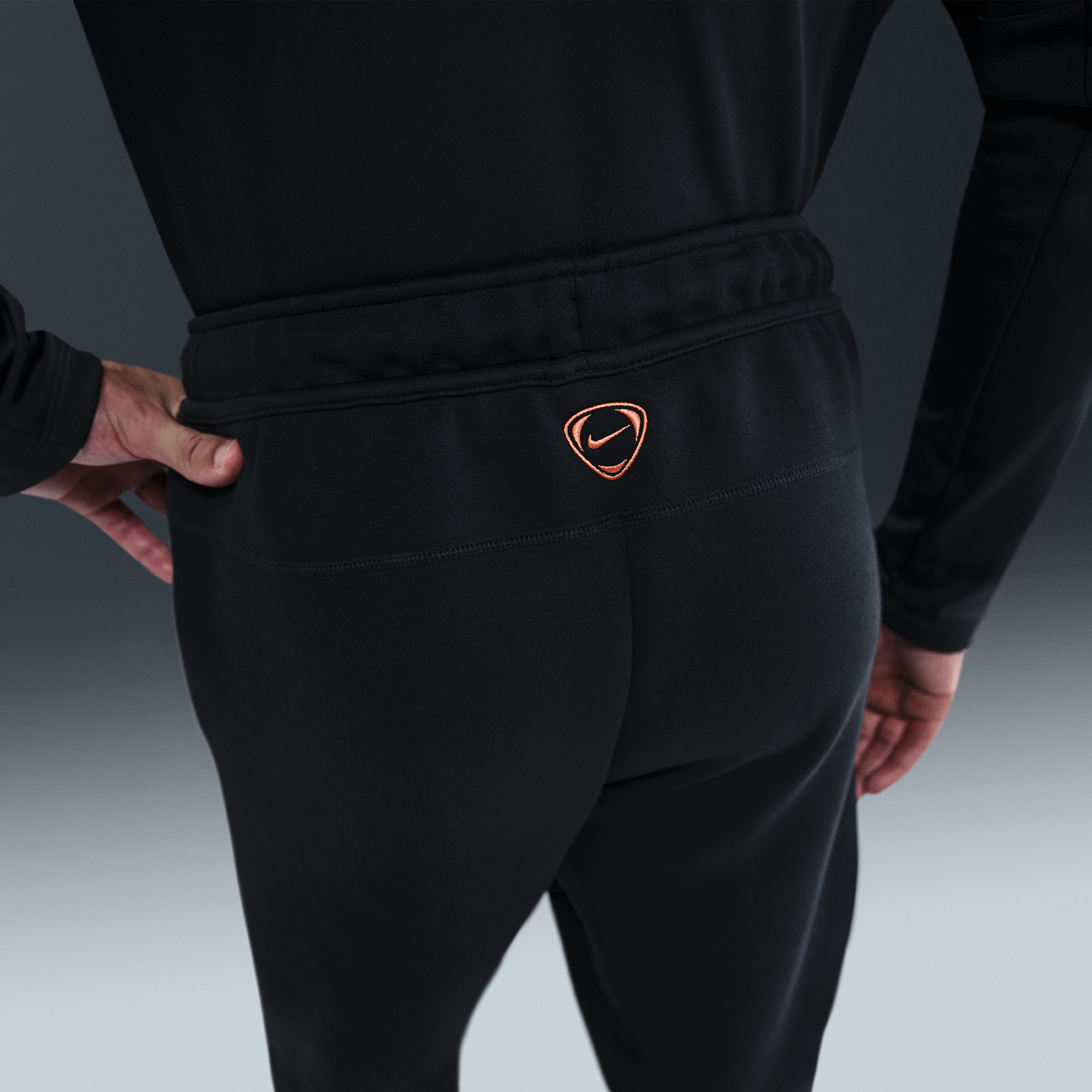 Thumbnail - Inter Mailand Tech Fleece Nike Total 90 Fußball-Jogger (Herren) - Schwarz