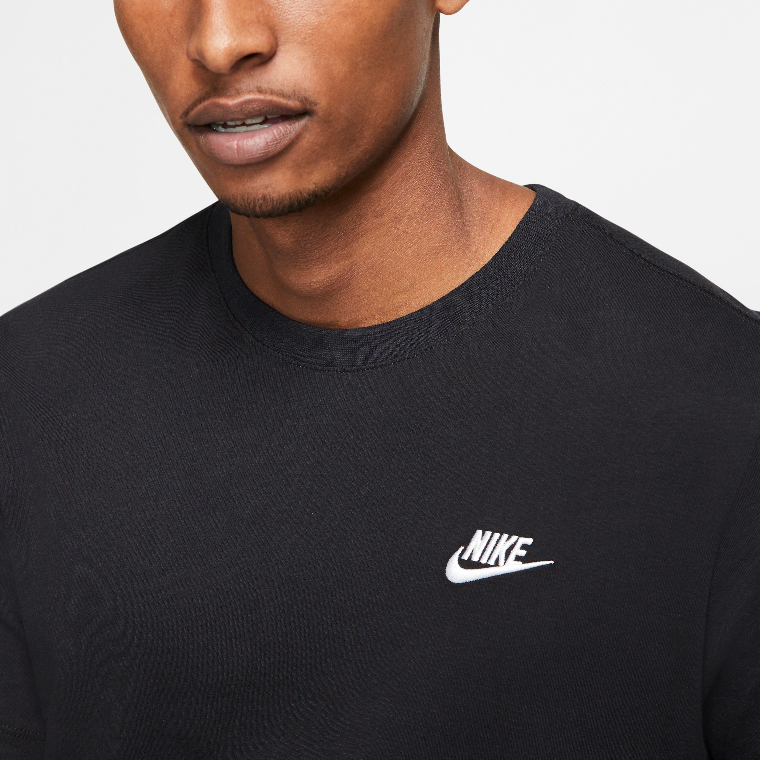 T-shirt Nike Sportswear Club pour Homme - Noir