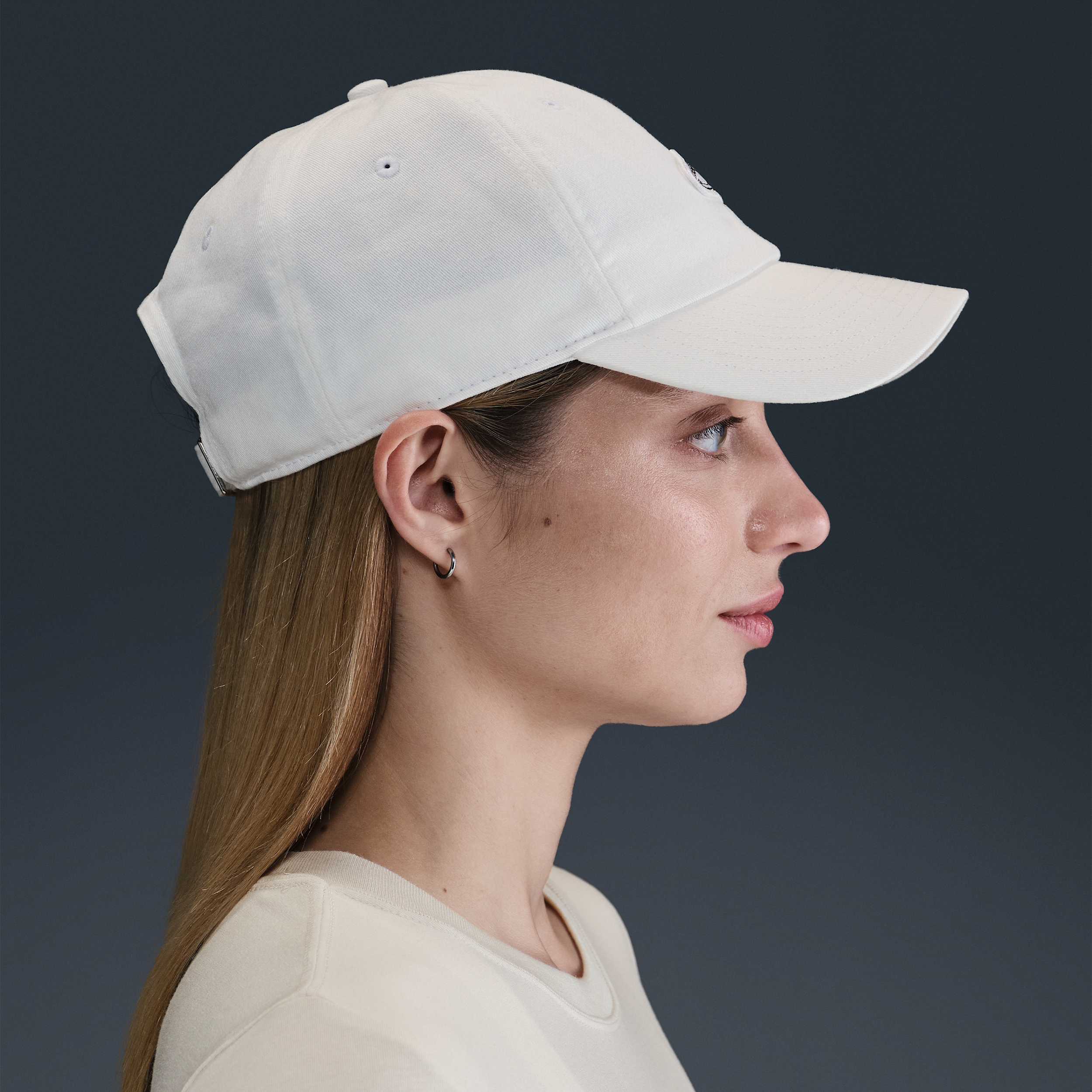 Thumbnail - Nike Club unstrukturierte Cortez Patch-Cap - Weiß