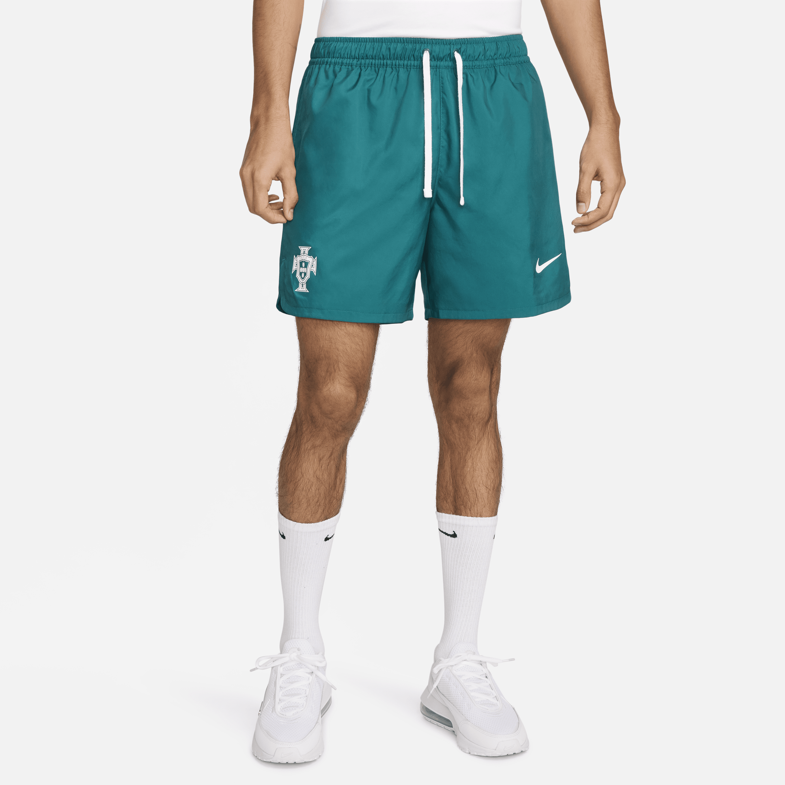 Nike Portugal Sport Essential Flow Soccer geweven herenshorts met voering Groen