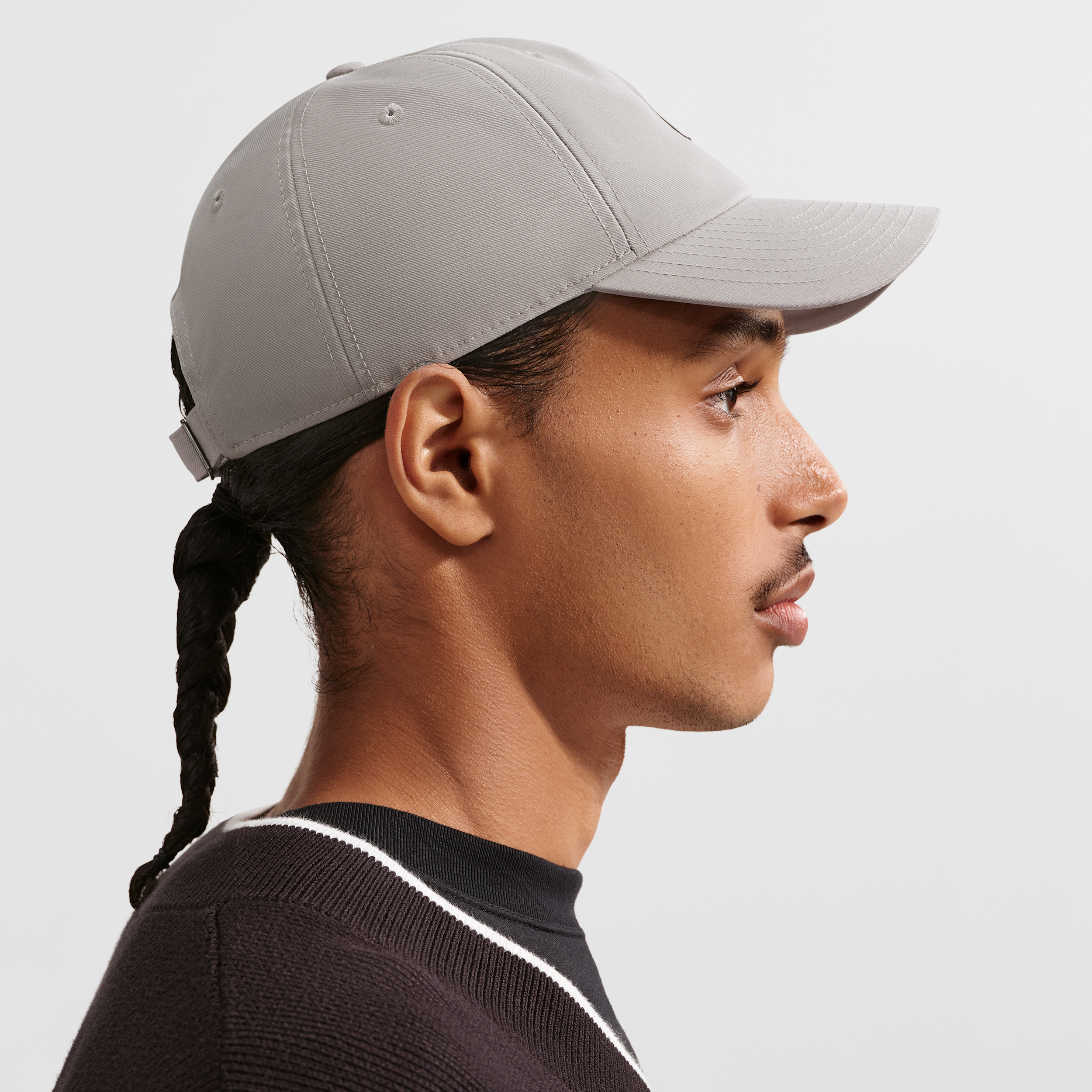 Thumbnail - Nike Club unstrukturierte Swoosh Cap - Grau