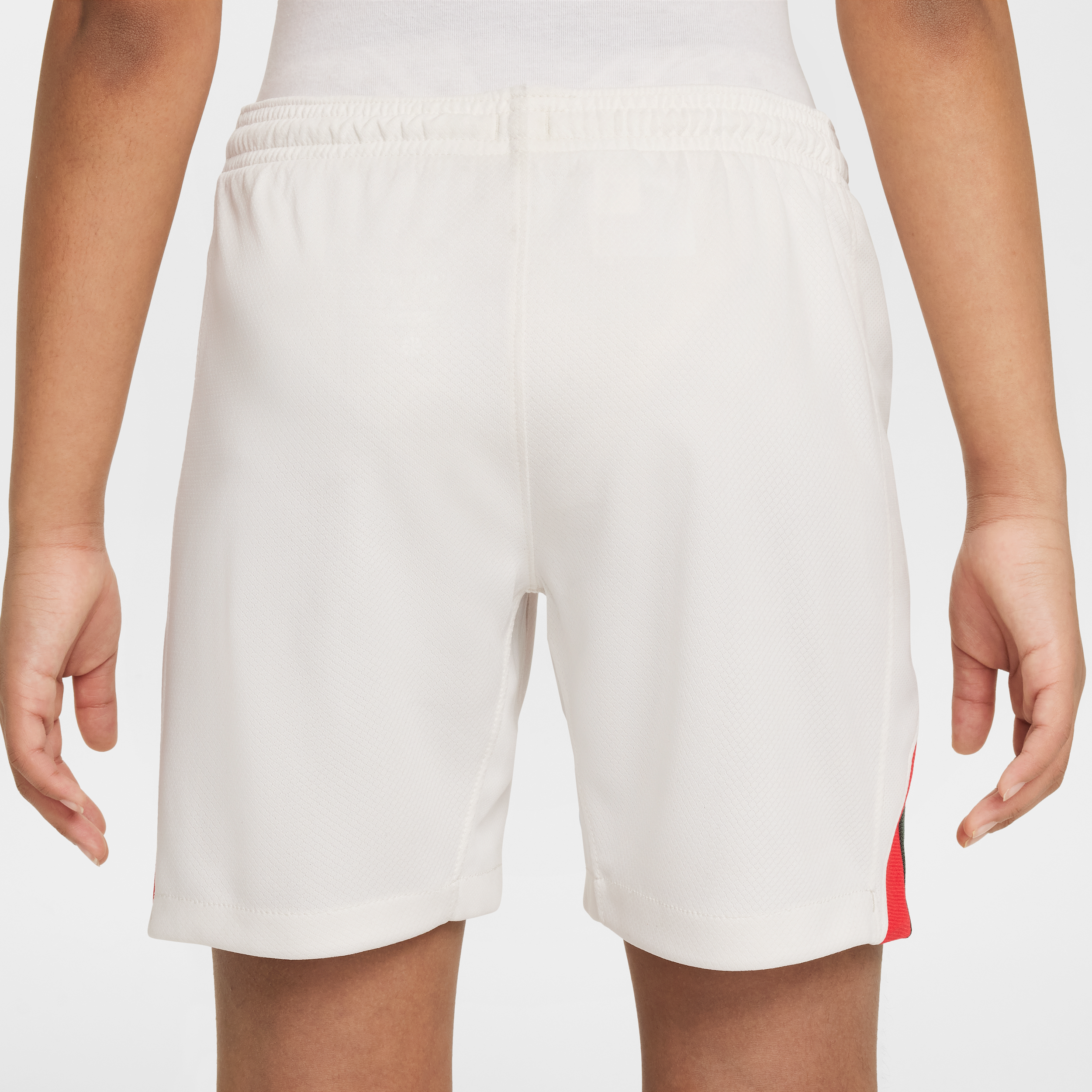 Thumbnail - FC Chelsea 2025/26 Stadium Away Nike Replika-Fußballshorts mit Dri-FIT-Technologie (ältere Kinder) - Grau