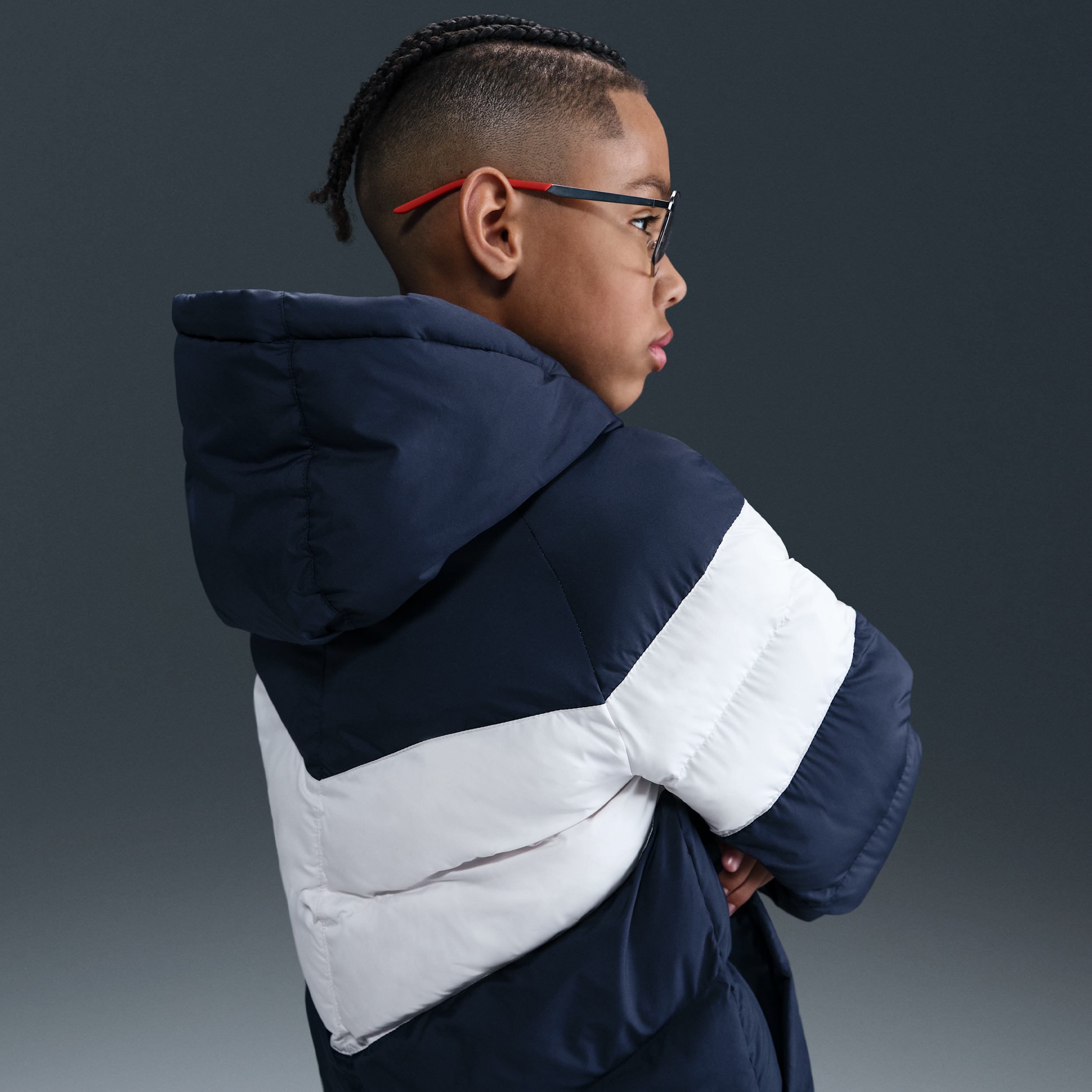 Thumbnail - Chelsea FC Nike Fußballjacke mit Kapuze und Synthetikfüllung für ältere Kinder - Blau