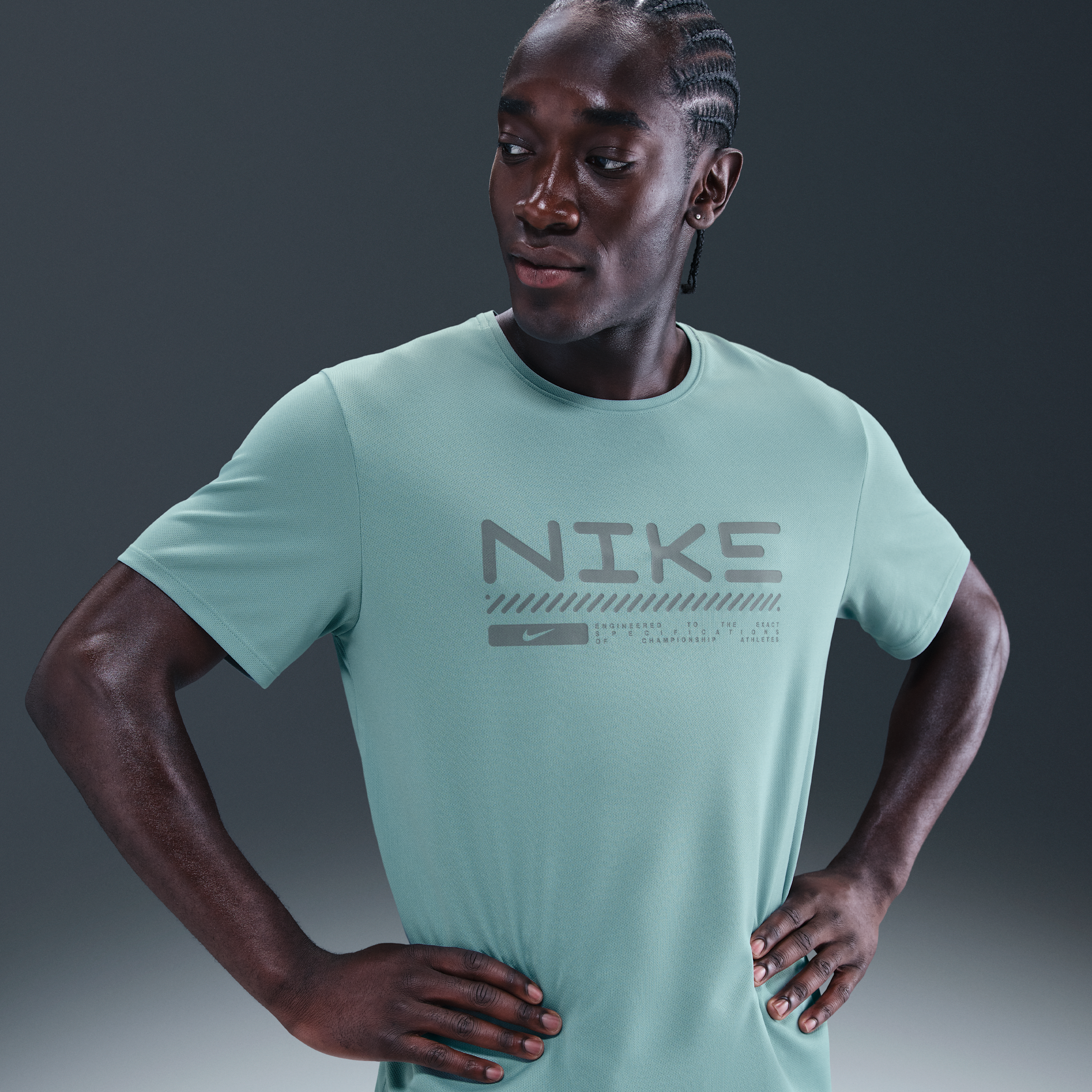 Thumbnail - Nike Miler Winterized Kurzarm-Laufoberteil (Herren) - Grün