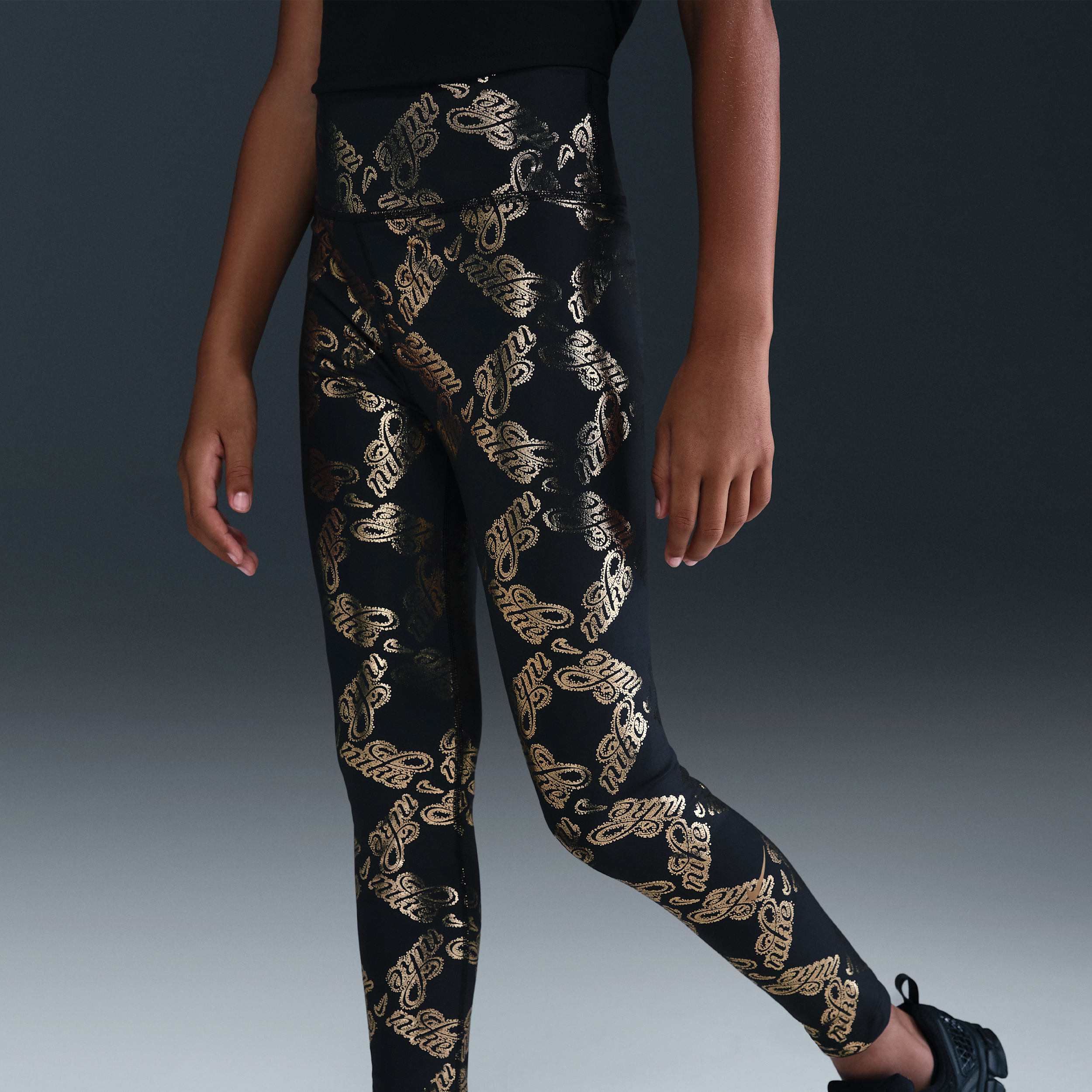 Thumbnail - Nike One Leggings mit Print für ältere Kinder (Mädchen) - Schwarz