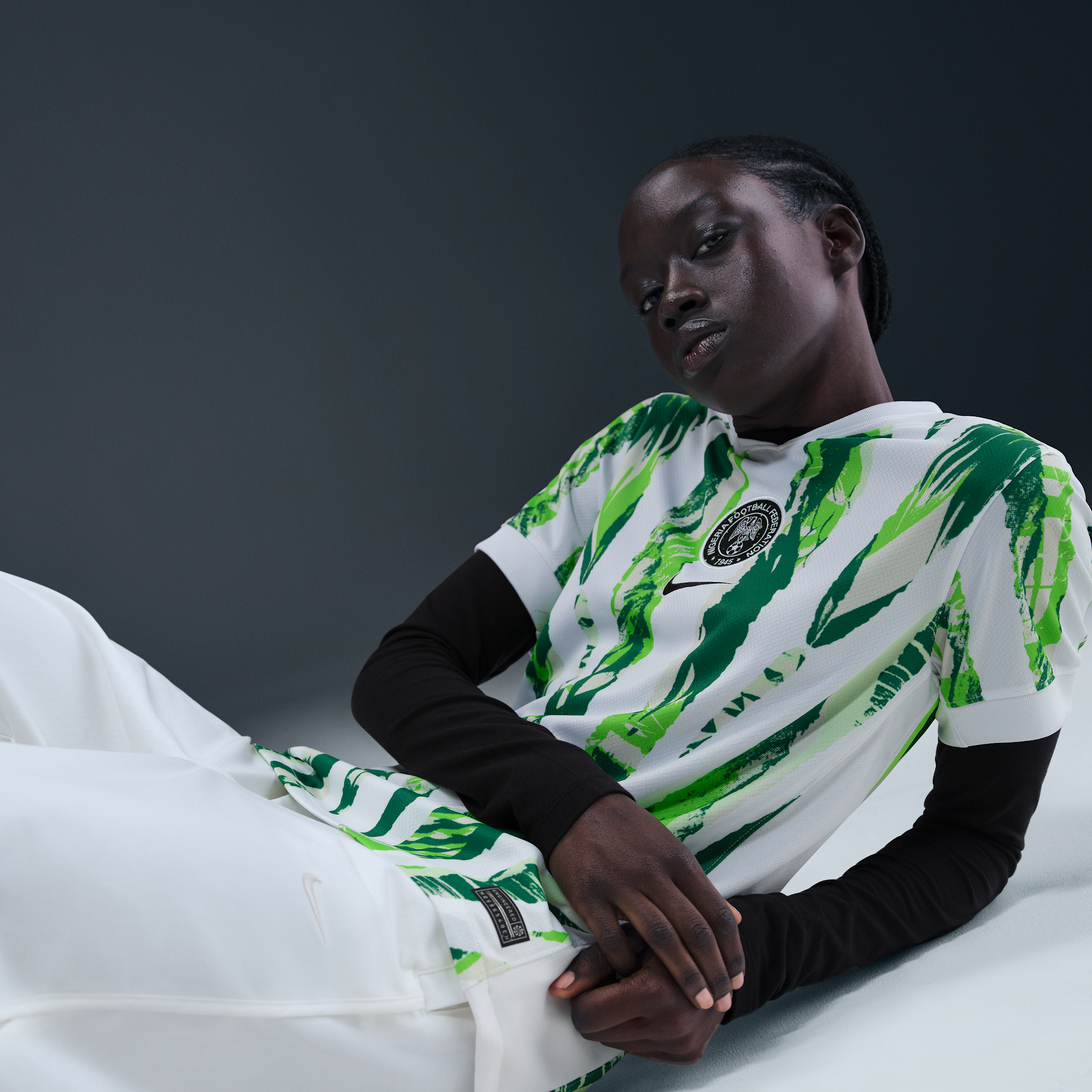 Thumbnail - Nigeria 2025 Stadium Away (Frauenteam) Nike Dri-FIT Replika-Fußballtrikot (Damen) - Weiß
