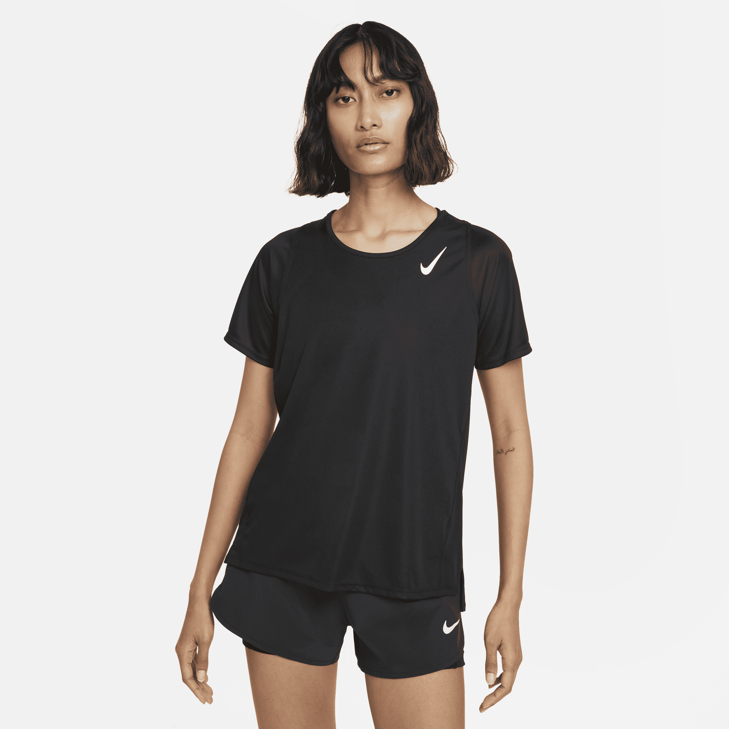 Image of Nike Dri-FIT Race Hardlooptop met korte mouwen voor dames - Zwart