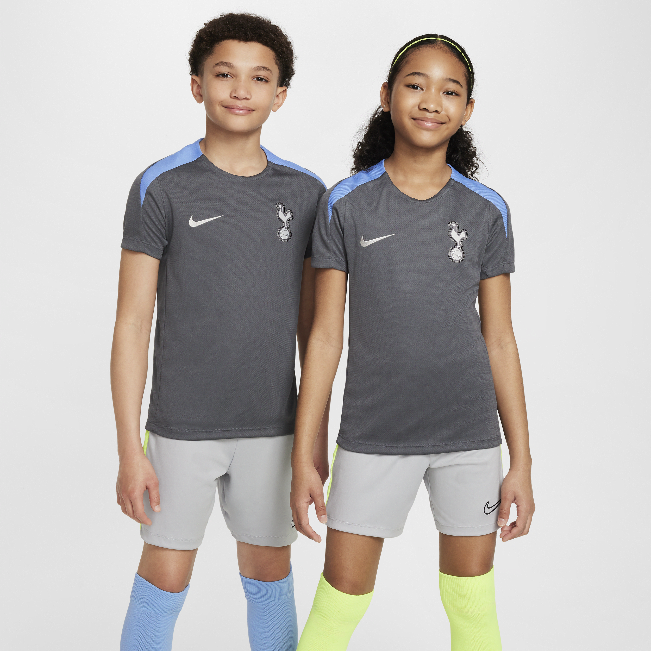 Haut de foot en maille à manches courtes Nike Dri-FIT Tottenham Hotspur Strike pour ado - Gris