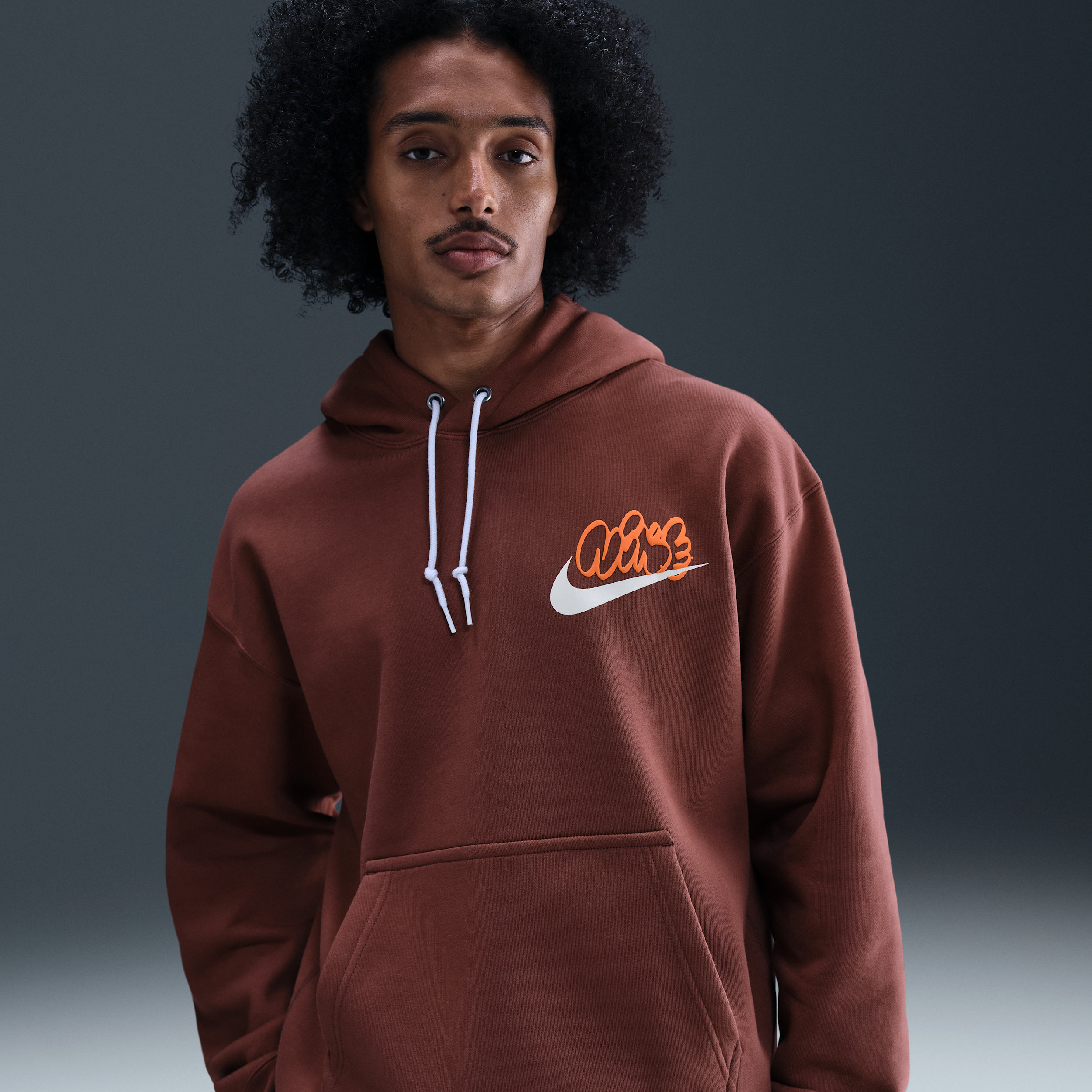 Thumbnail - Nike Solo Swoosh Fleece-Hoodie für Herren - Braun