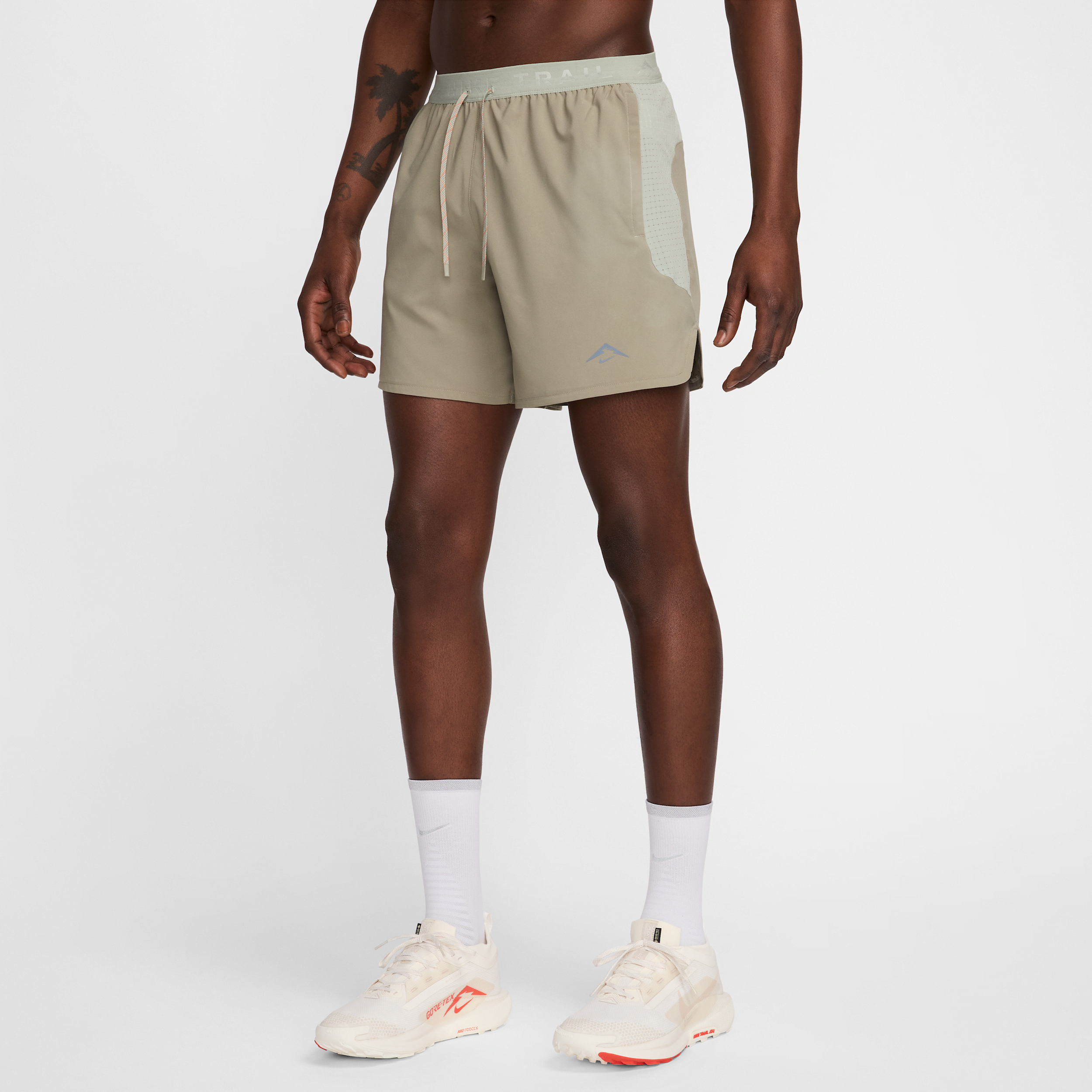 Nike Trail Men's Dri-FIT 15cm (approx.) Brief-Lined Running Shorts - Sustainable Materials - Green