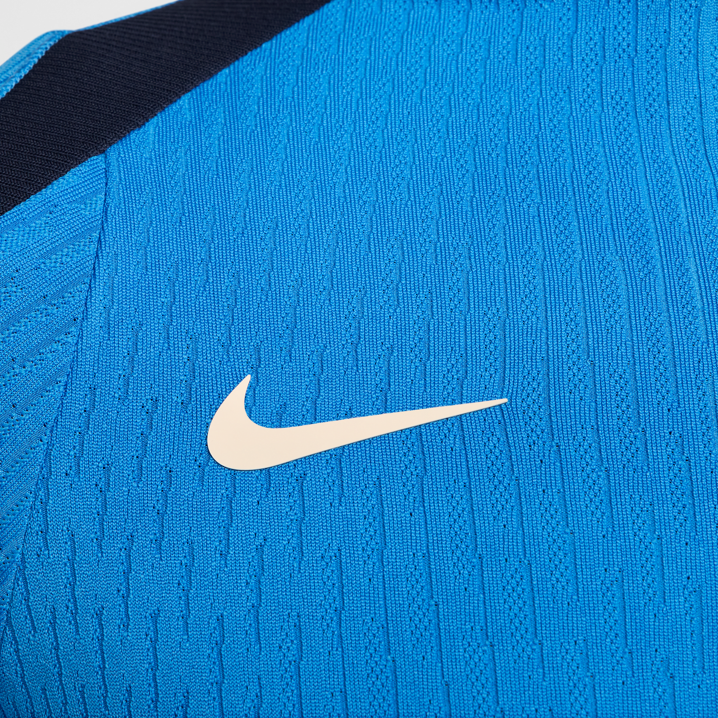 Haut d'entraînement de foot en maille Nike Dri-FIT ADV Chelsea FC Strike Elite pour homme - Bleu