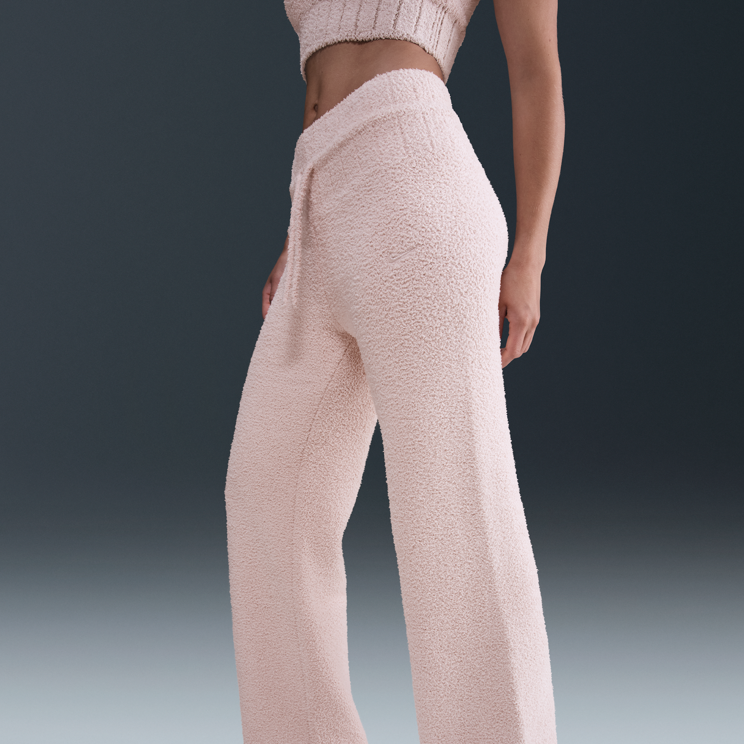 Thumbnail - Nike Phoenix Cozy Bouclé Strickhose mit schmaler Passform (Damen) - Pink