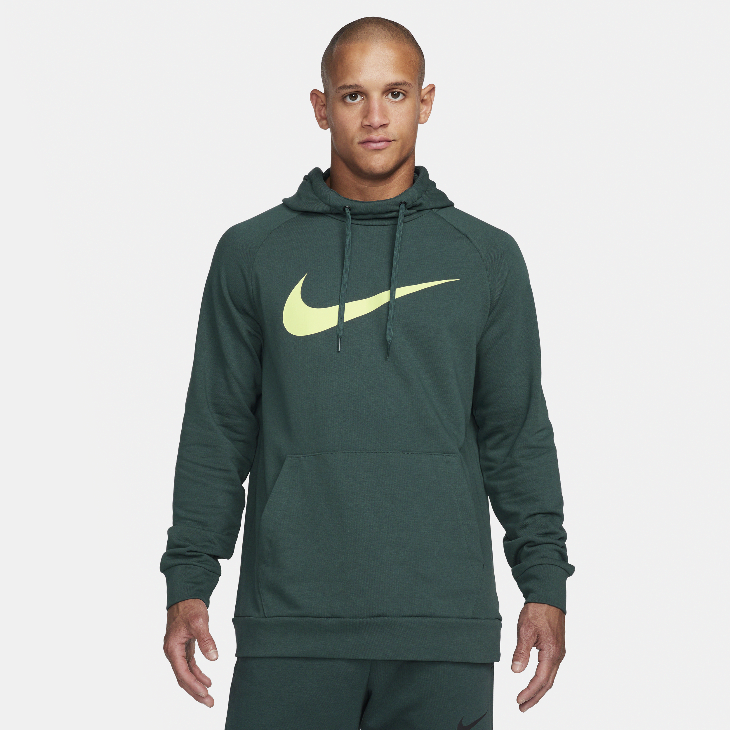 Thumbnail - Nike Dry Graphic Dri-FIT Fitness-Pullover mit Kapuze für Herren - Grün