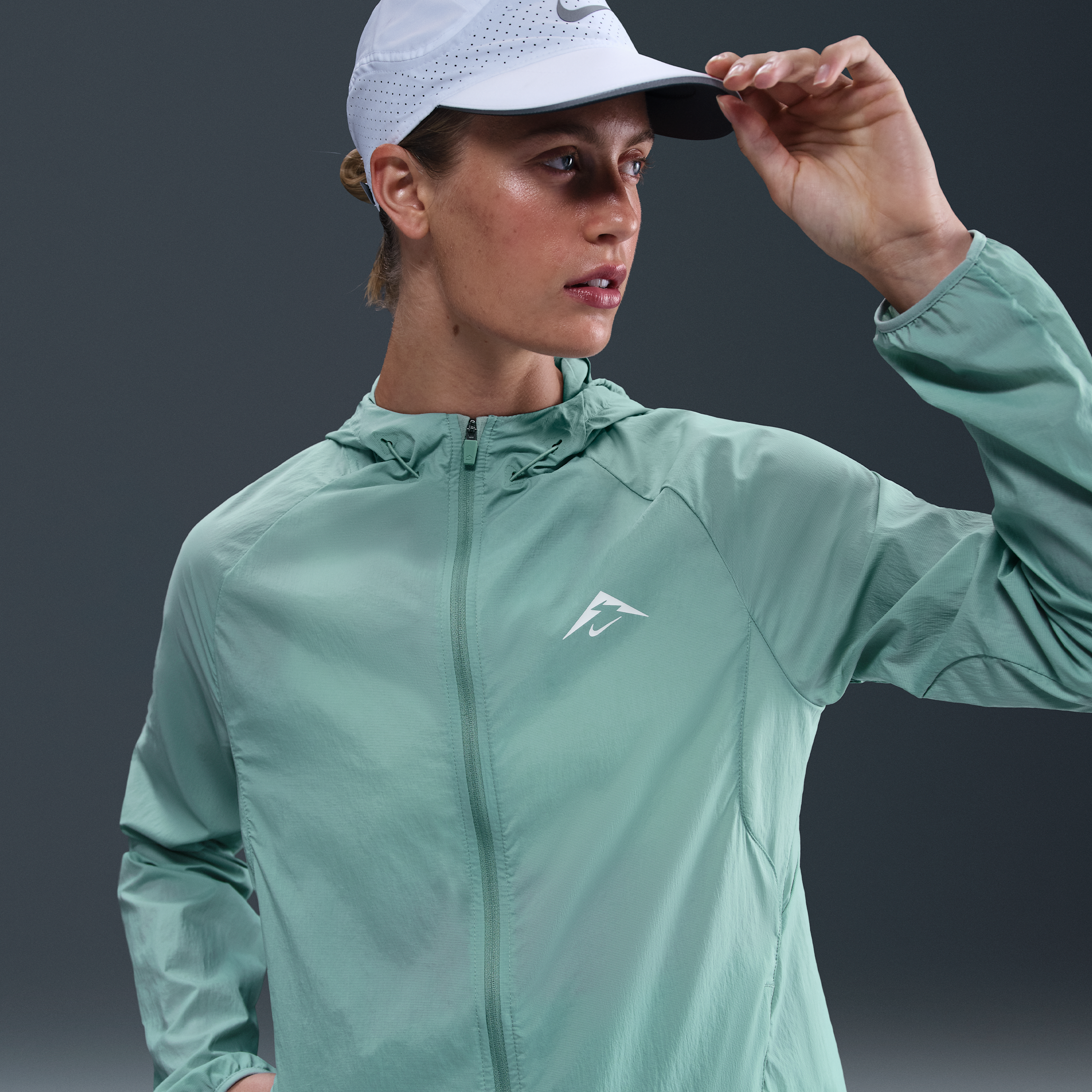 Thumbnail - Nike Trail Repel-Laufjacke für Damen - Grün